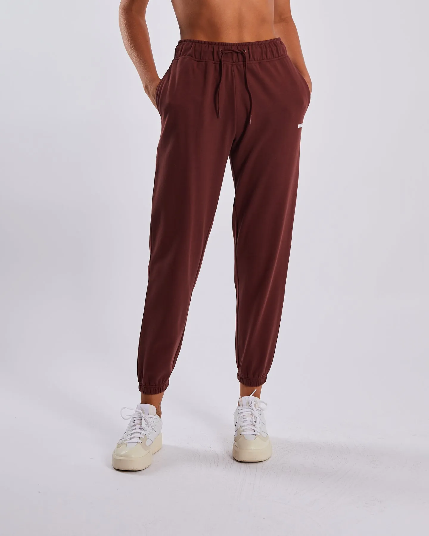 Jet Jogger Auburn Rust Date Vibe