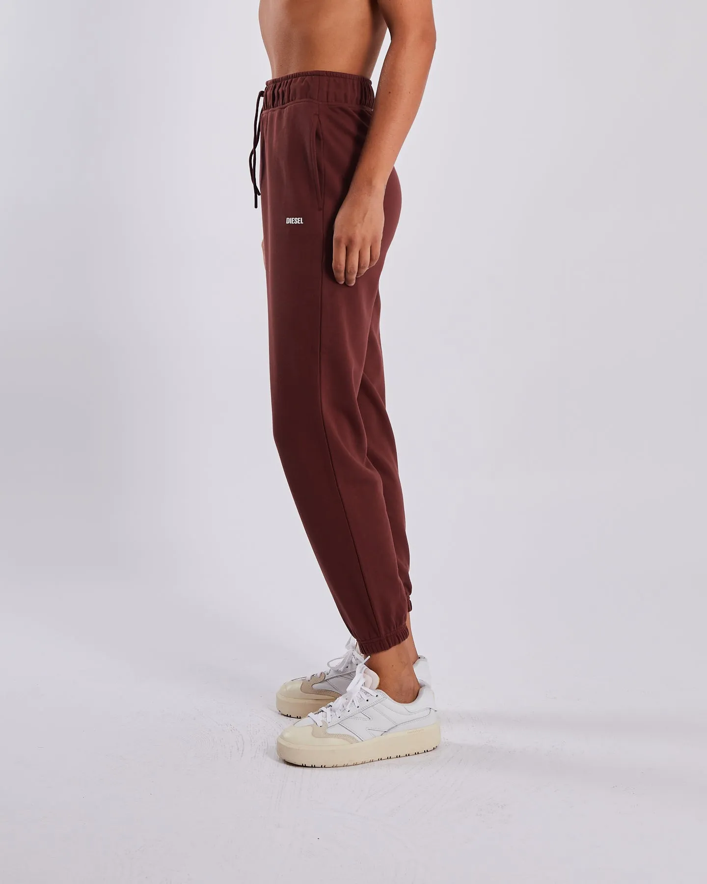 Jet Jogger Auburn Rust OdorResistant Fabric
