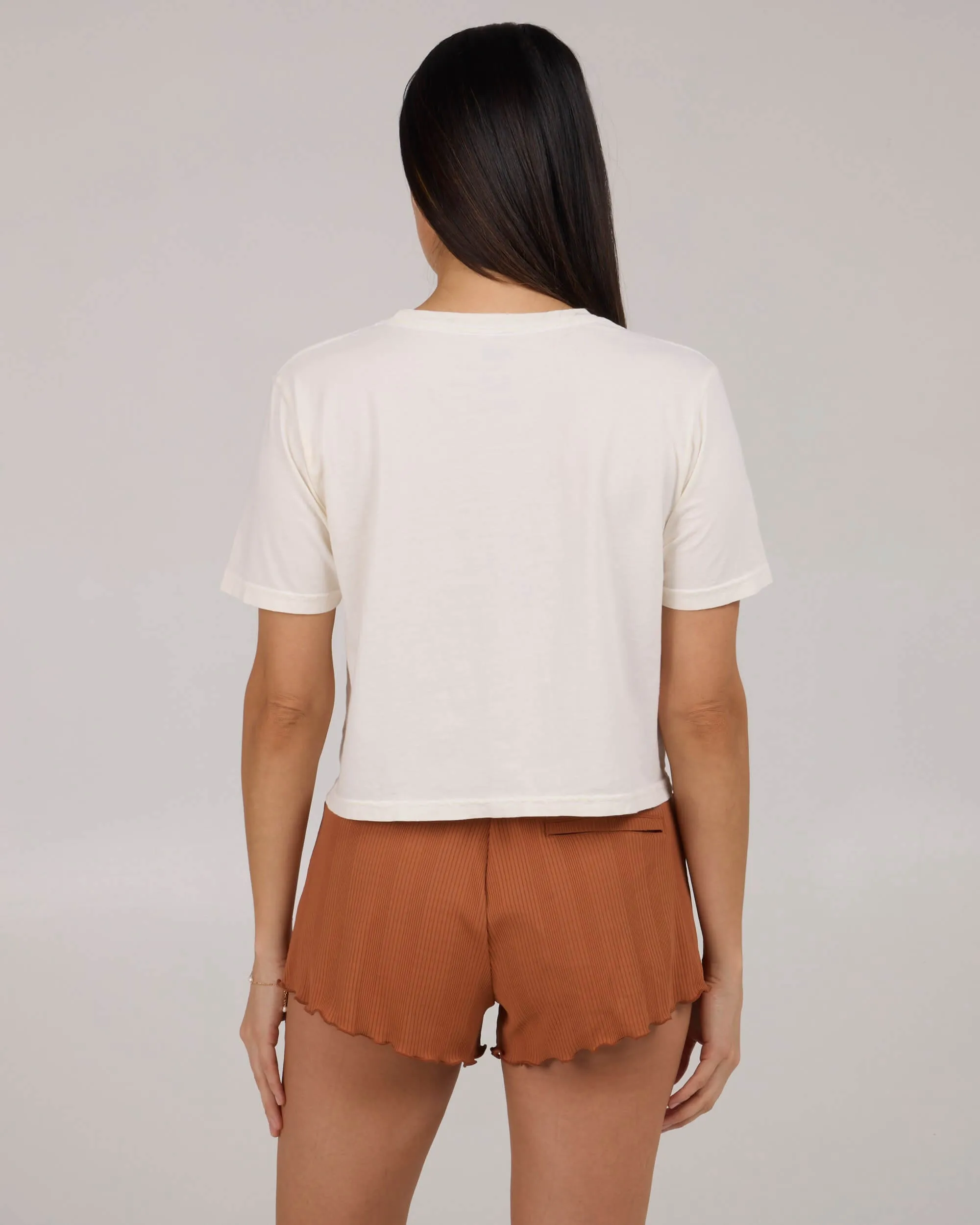 Ashore Crop Tee - Off White Holiday Casual Urban Fit