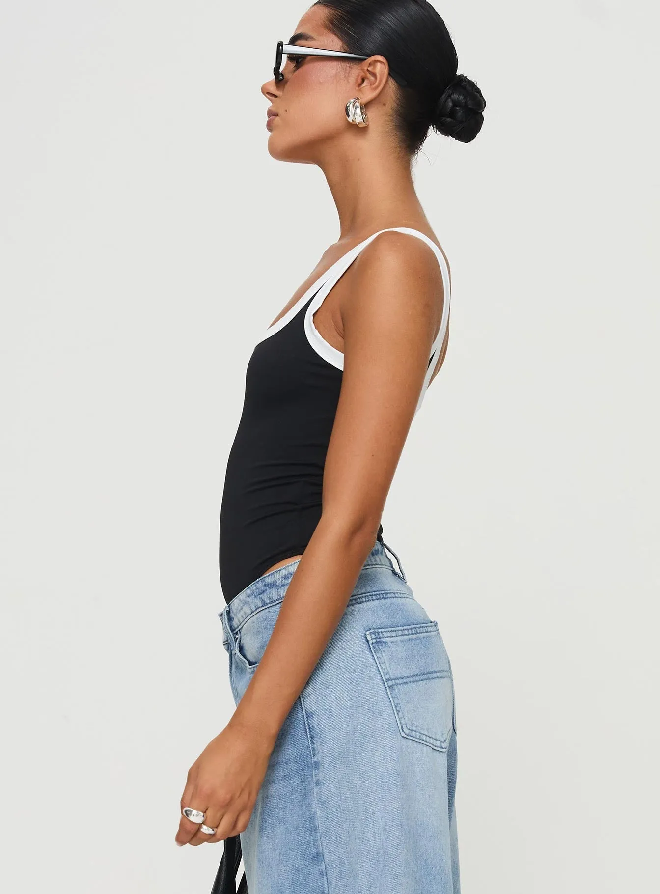 Astrea Bodysuit Black / White desert scene Quick Release Closure