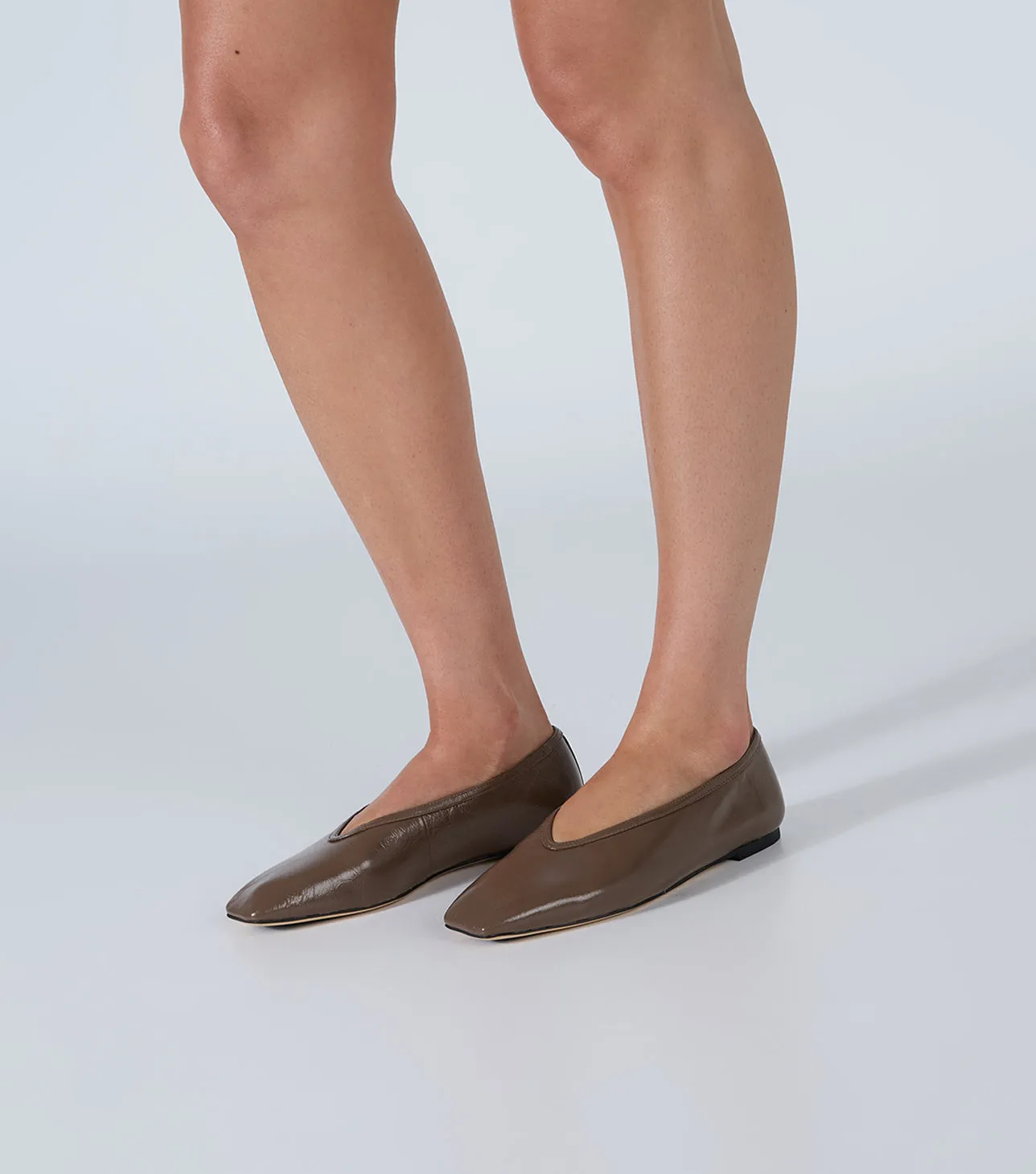 Track Step Comfortable Walkers Bianca Liqueur Crinkle