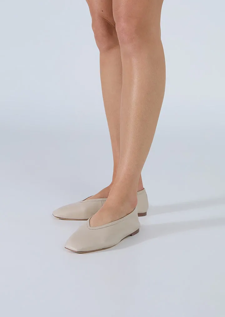 Bianca Vanilla Nappa Coast Day Sun Bay