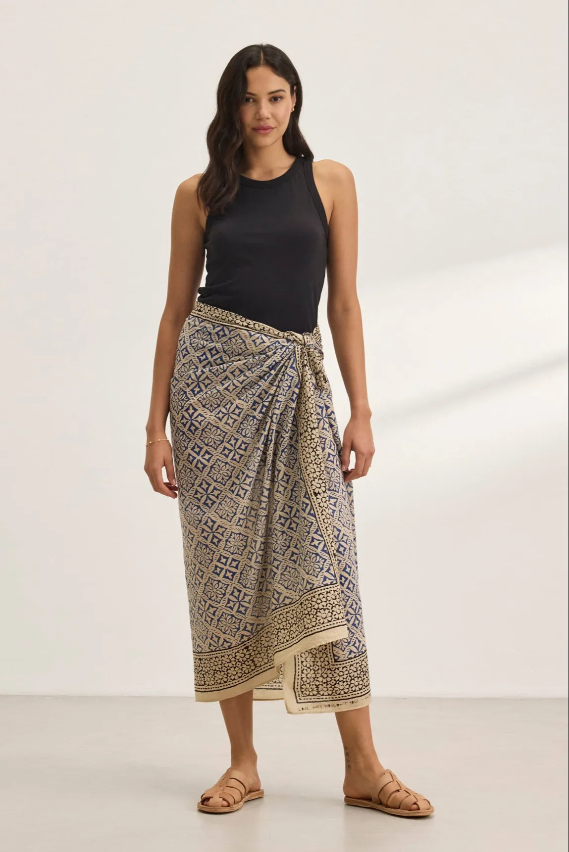 Soft Palette Soft Movement JENNA SARONG