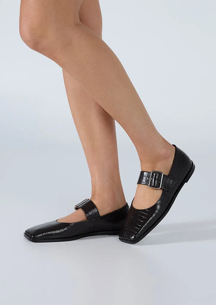 Brandy Choc Croc Model Step