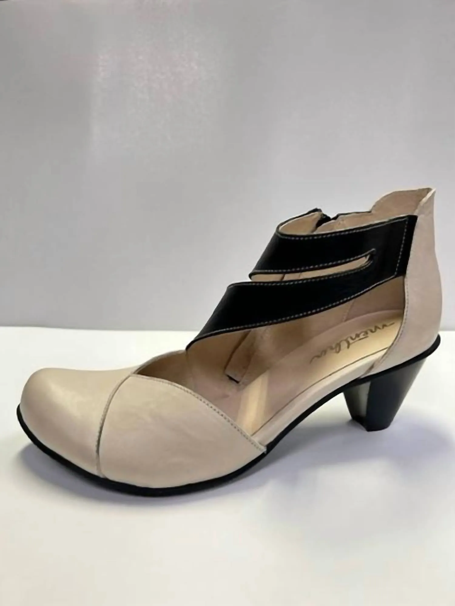Joshua Heeled Sandal In Black/cream Comfortable Padding Dress Pumps