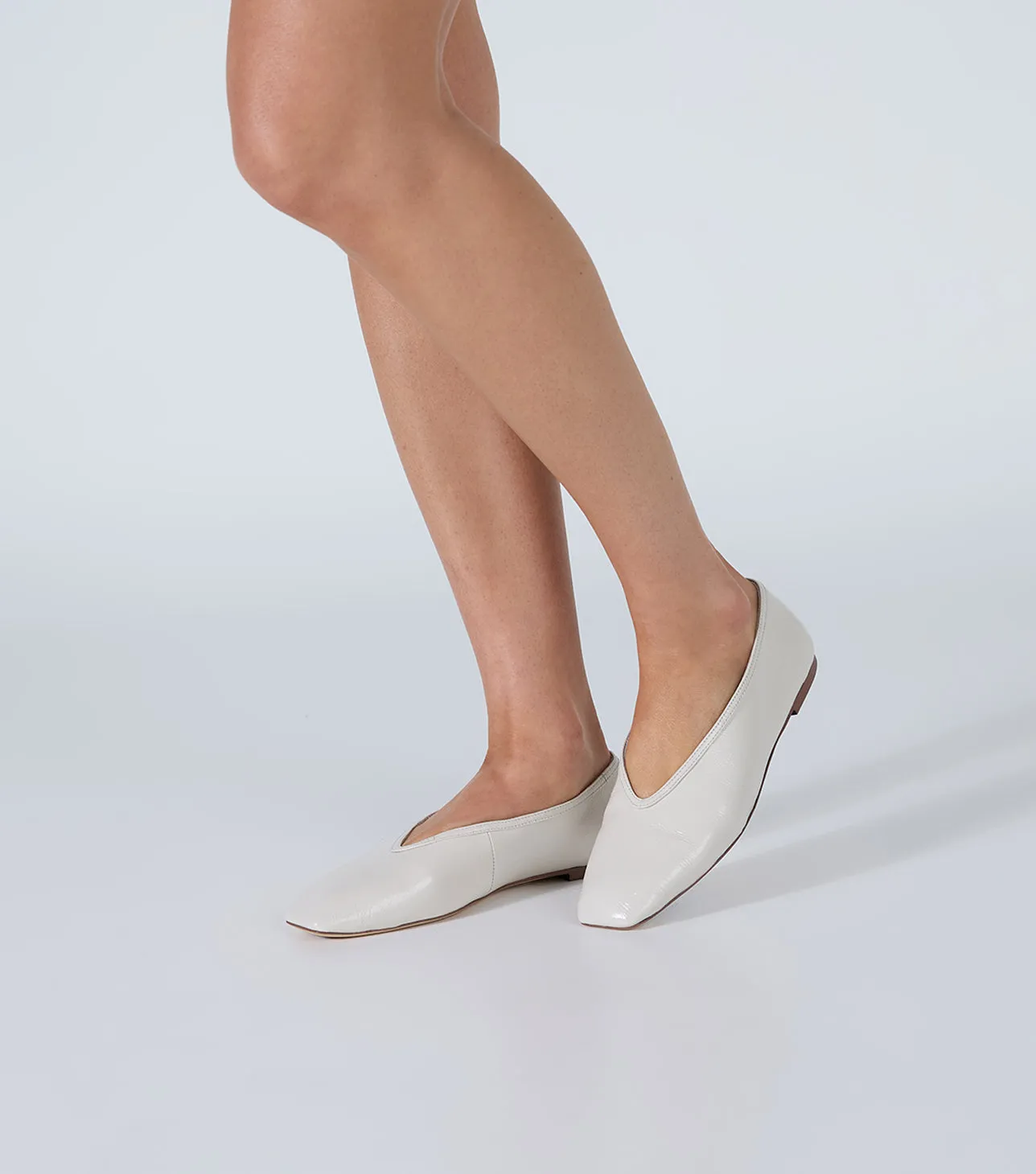 Bianca Dove Crinkle Yacht Mode Ferry Dock