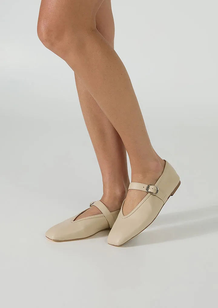 Bobbi Vanilla Nappa Coast Path Charity Step