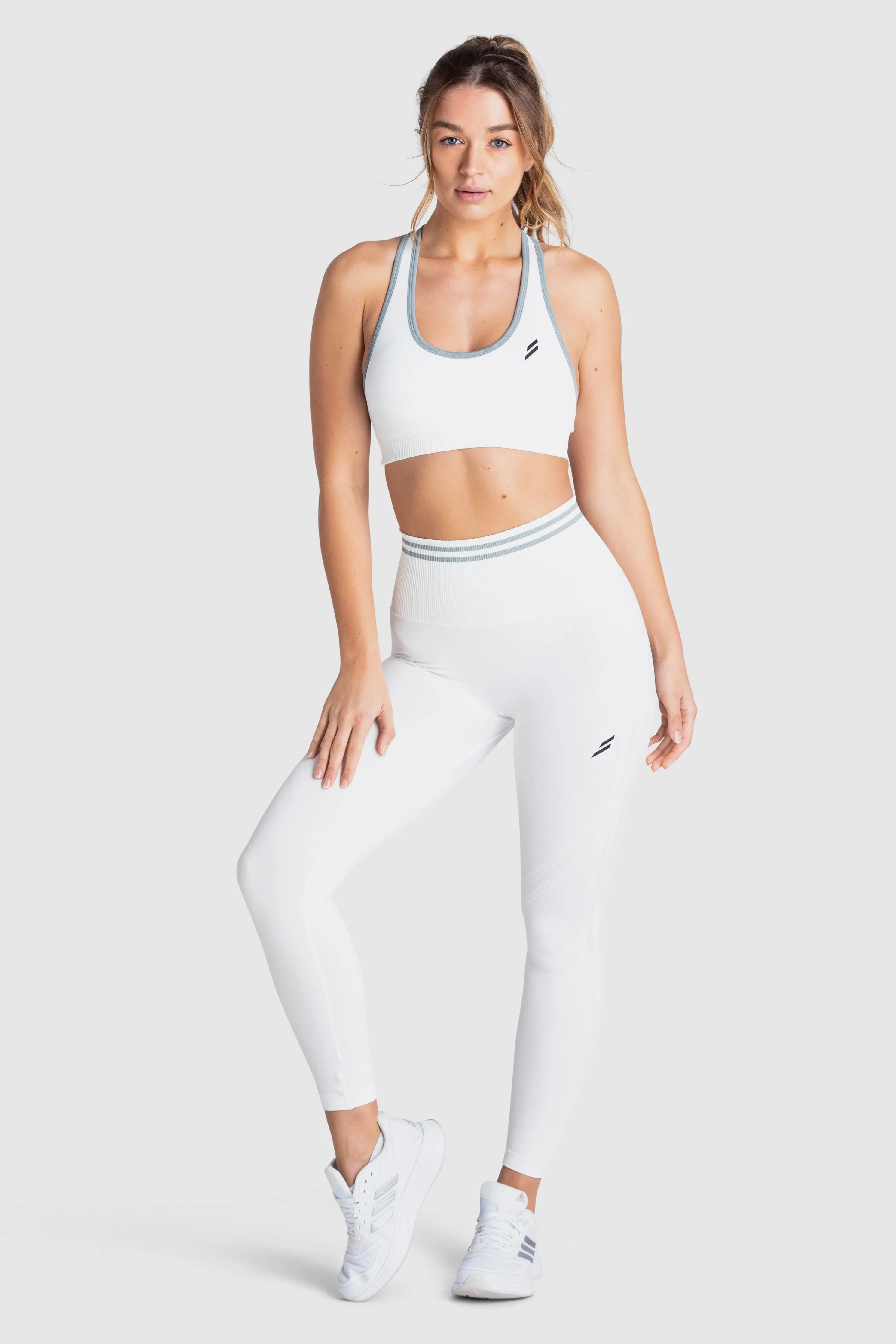 DYE Scrunch Seamless Leggings - Bright White Trend Seeker Four Way Thermal Regulating Fabric
