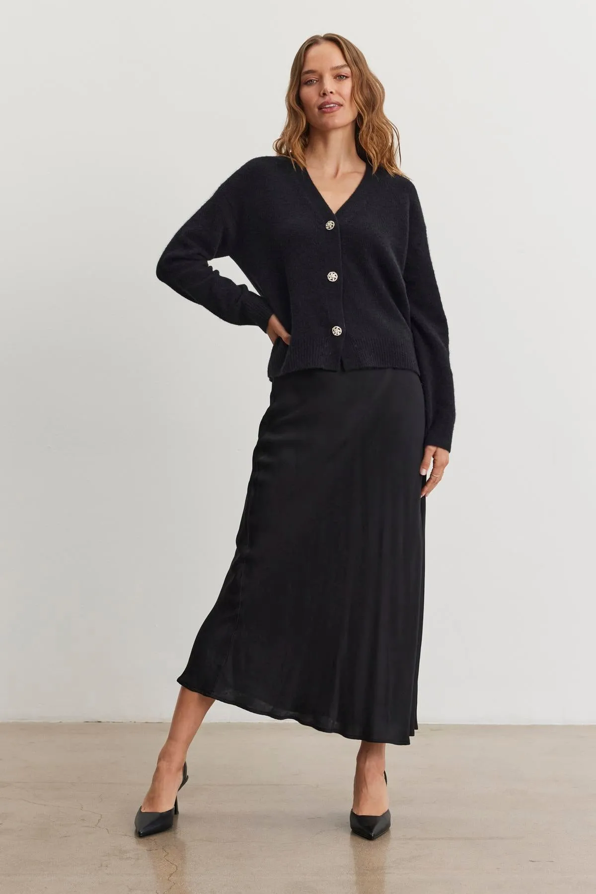 CADENCE SATIN SKIRT Bold Look Casual Edge