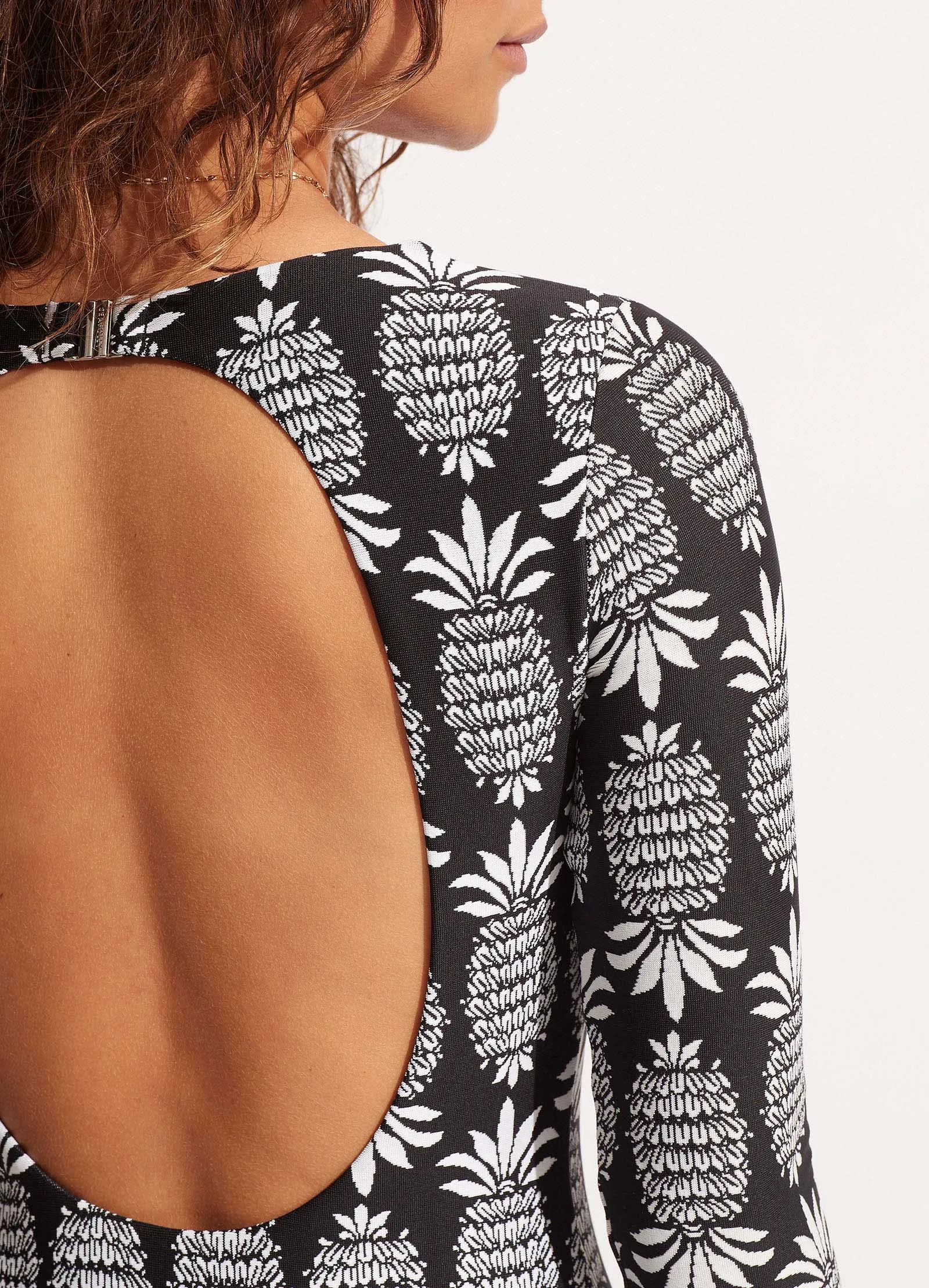 Waterproof Lining Corsica V Neck Long Sleeve Surfsuit - Black