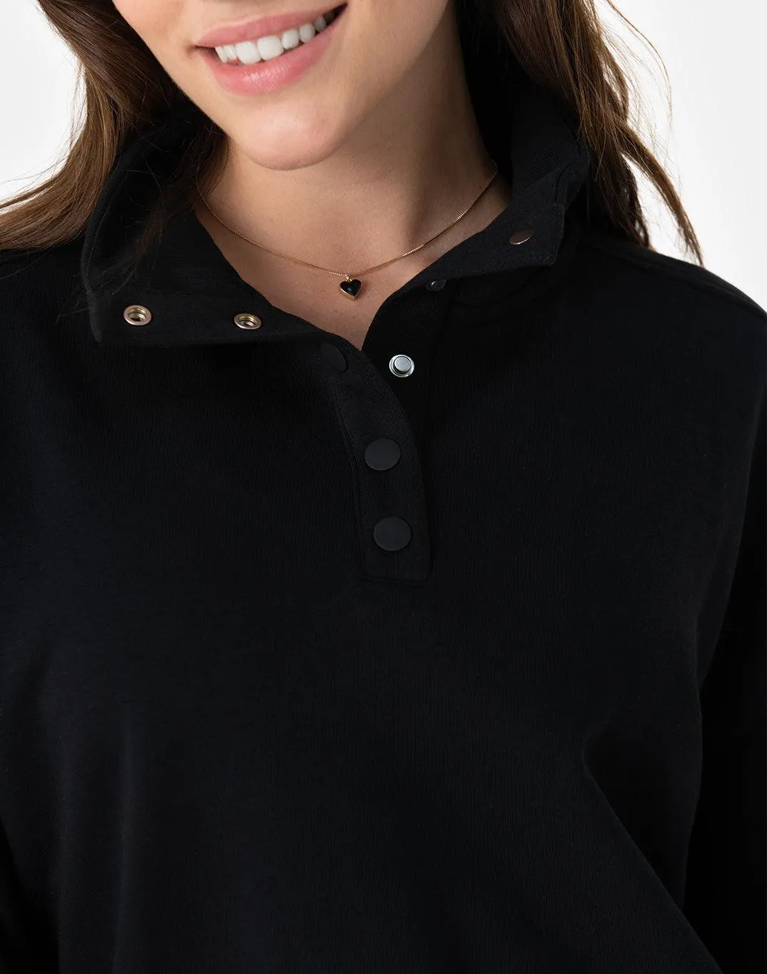 Layer Bold ideal for birthdays Venice Snap Collar Sweatshirt in Black
