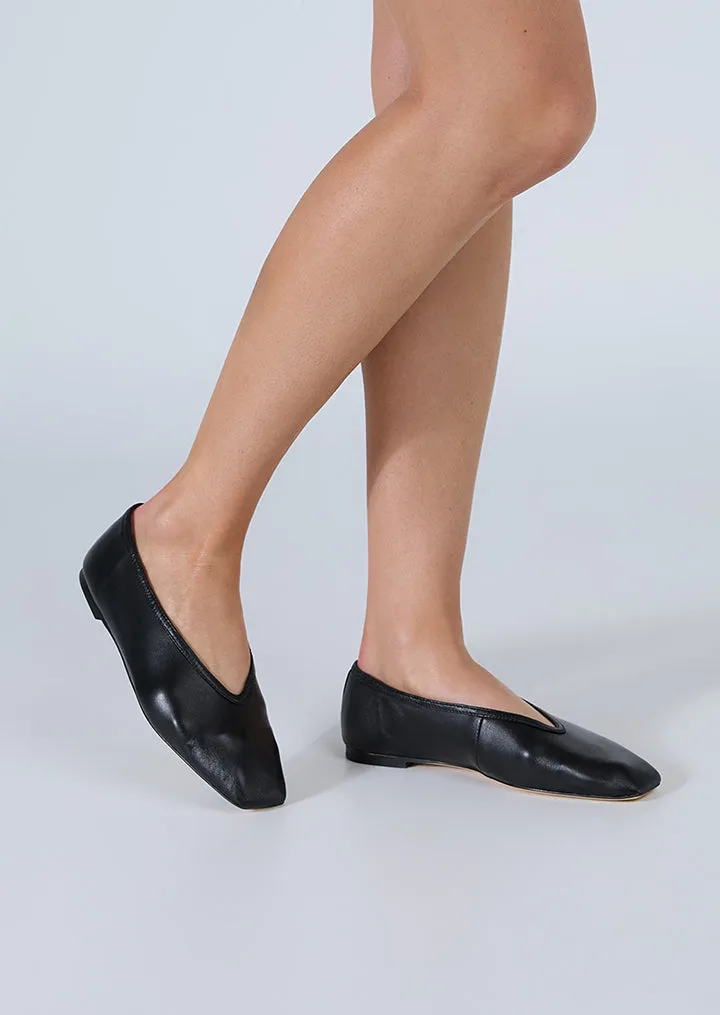 Bianca Black Nappa Simple Cushioning Herb Walk
