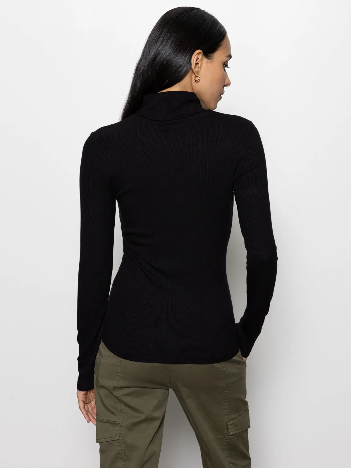 FlexibleCollarOptions Light Flex Fit Essential Turtleneck Top Black