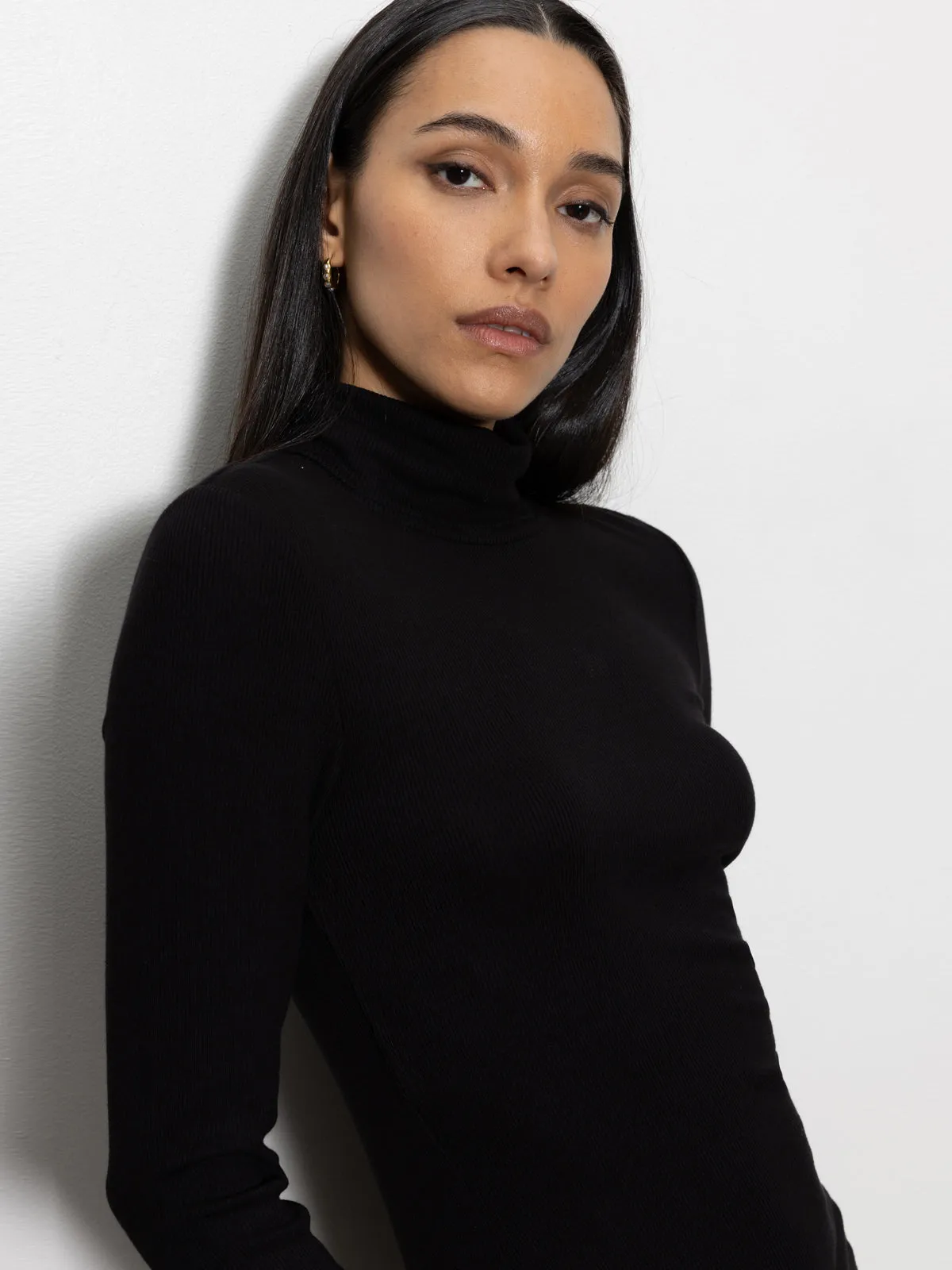 Essential Turtleneck Top Black Layering Comfort Wear