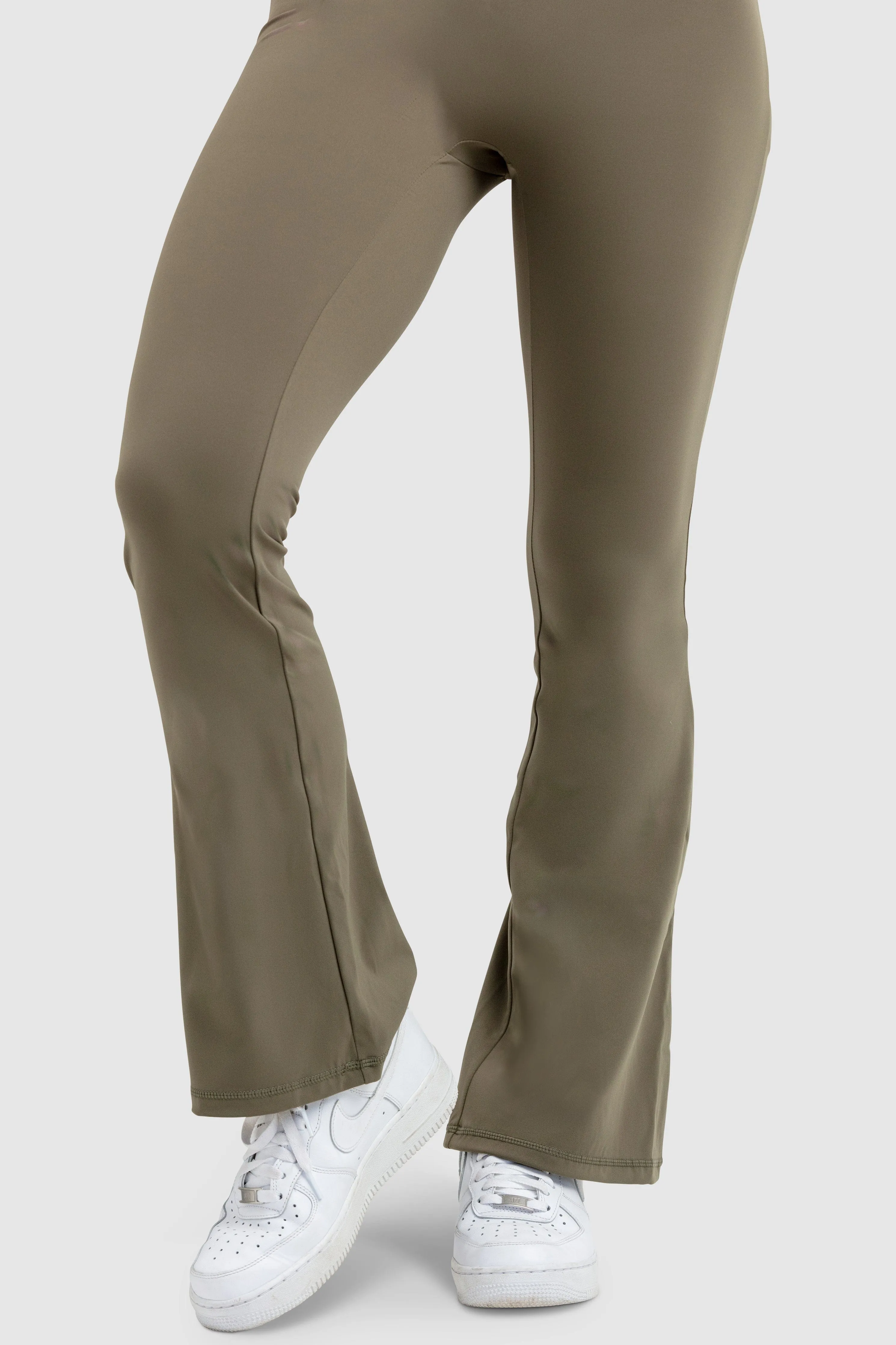 Chic Fit Sporty Look MotionSoft Flared Leggings - Deep Khaki