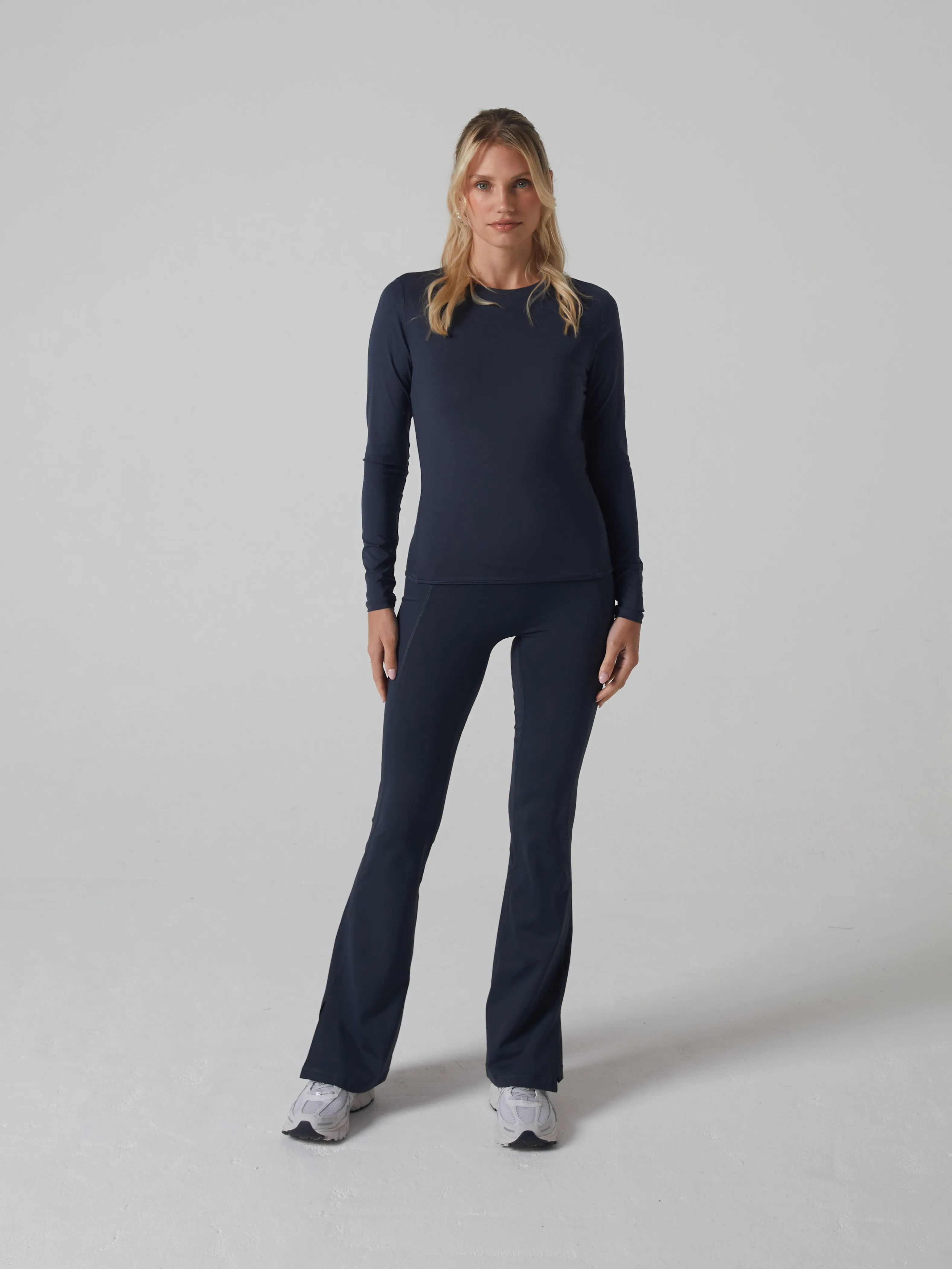 Frida Ultra Hr Flare Pant Deep Graphite Vintage Soul Basic Core