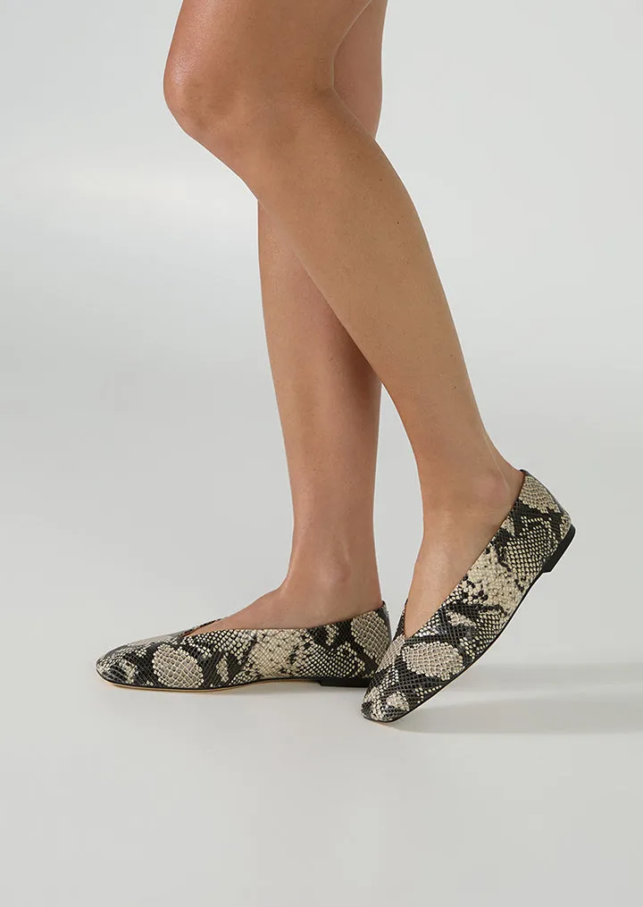 Brash Ecru Snake Calm Mind