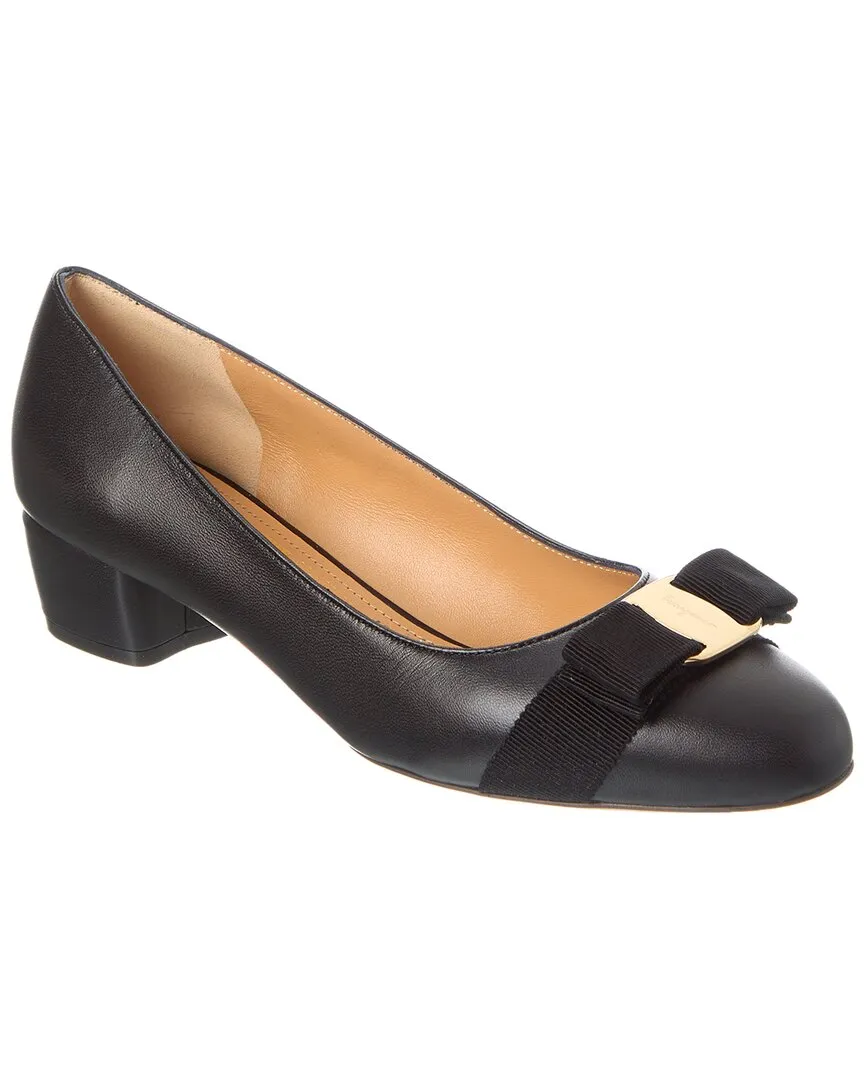 Traction pattern Ferragamo Vara Bow Leather Pump