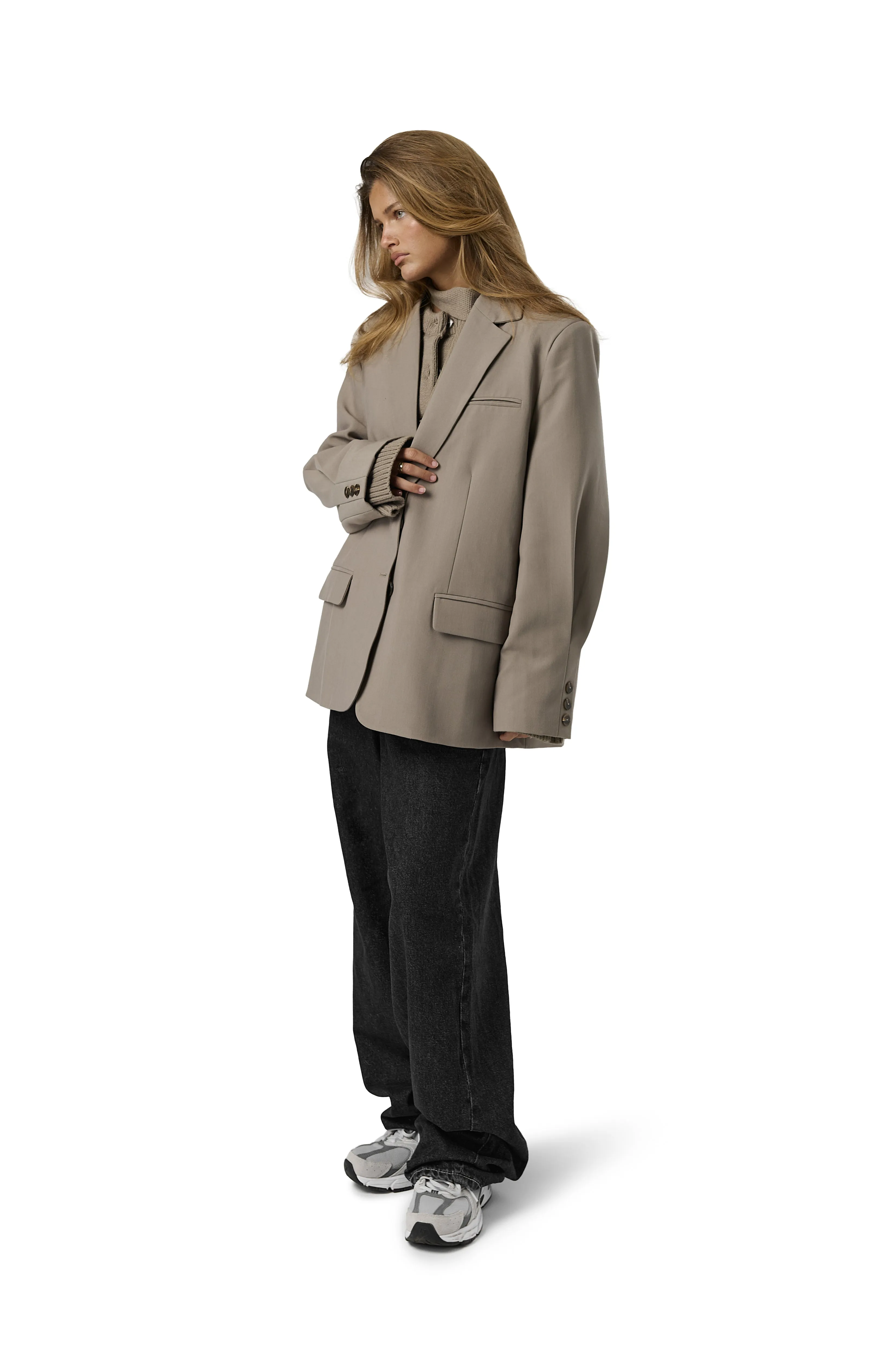 Fifth Blazer in Beige quick dry Glove Friendly Cuff Design