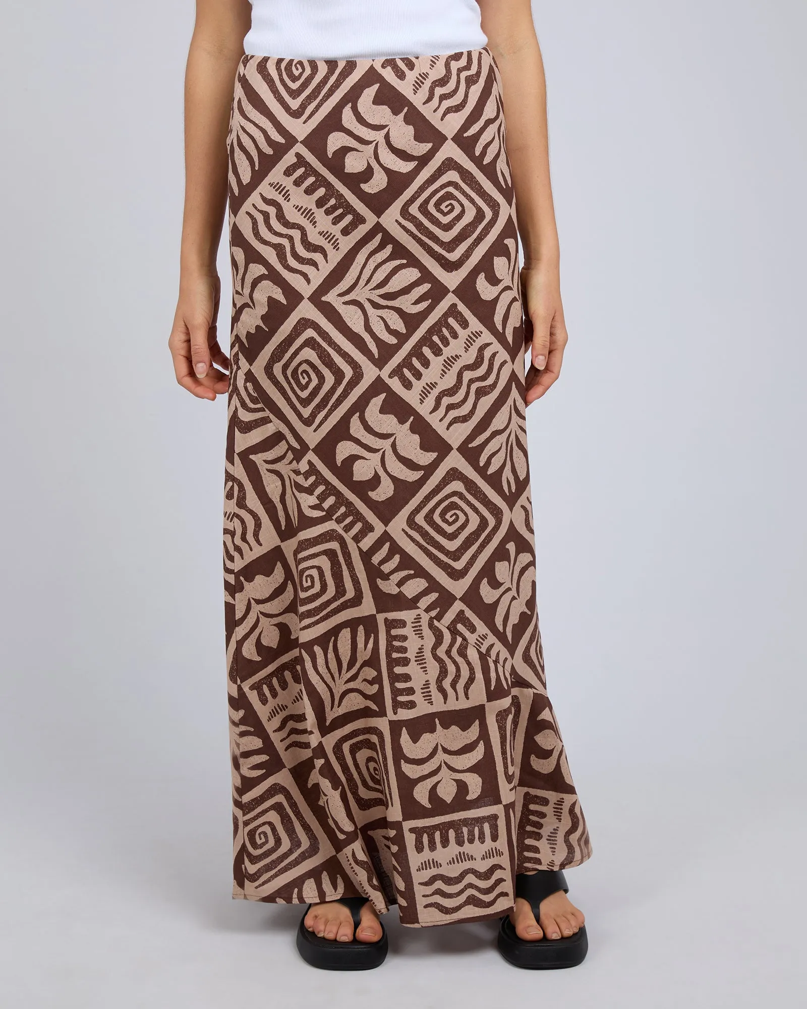 Tulum Maxi Skirt Brown Easy Vibe Performance Outfit