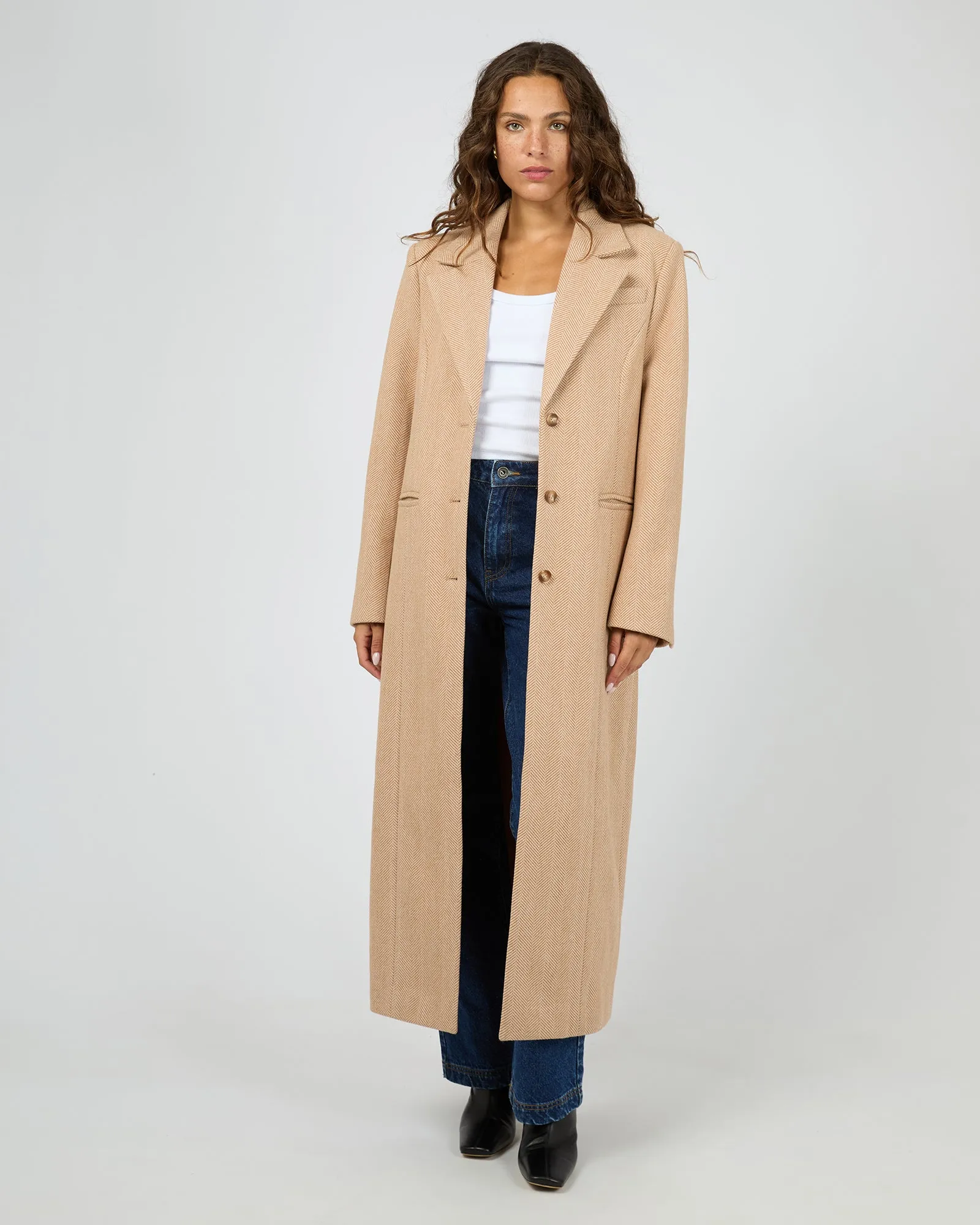 Ergonomic Shoulder Fit Foster Coat Tan