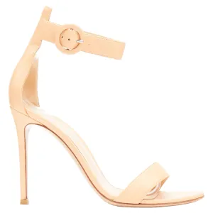 Romantic Look Gianvito Rossi nude leather adjustable round buckle strappy high sandals