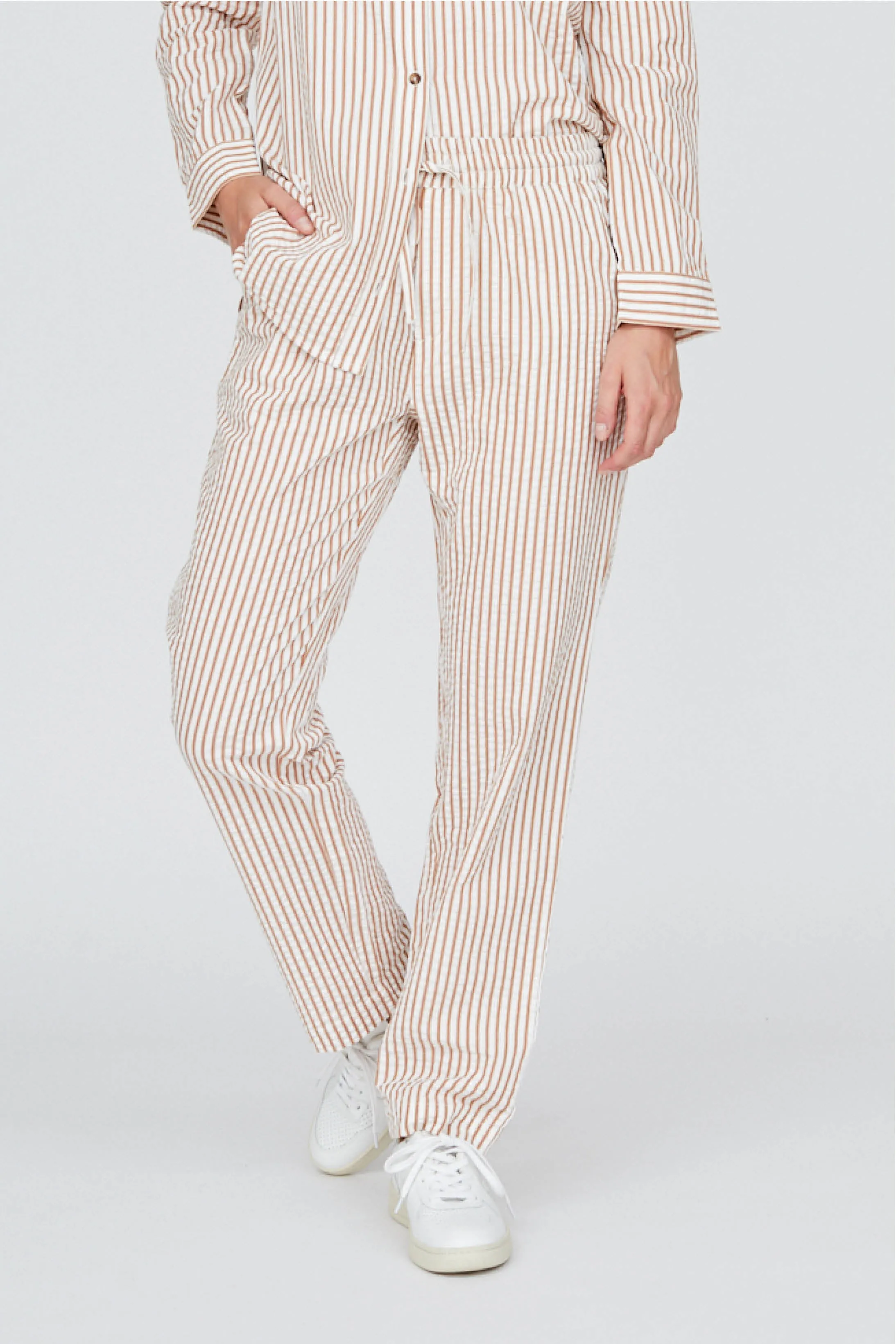 Flared bottom Harriet Pants - Leather Brown/Bright White