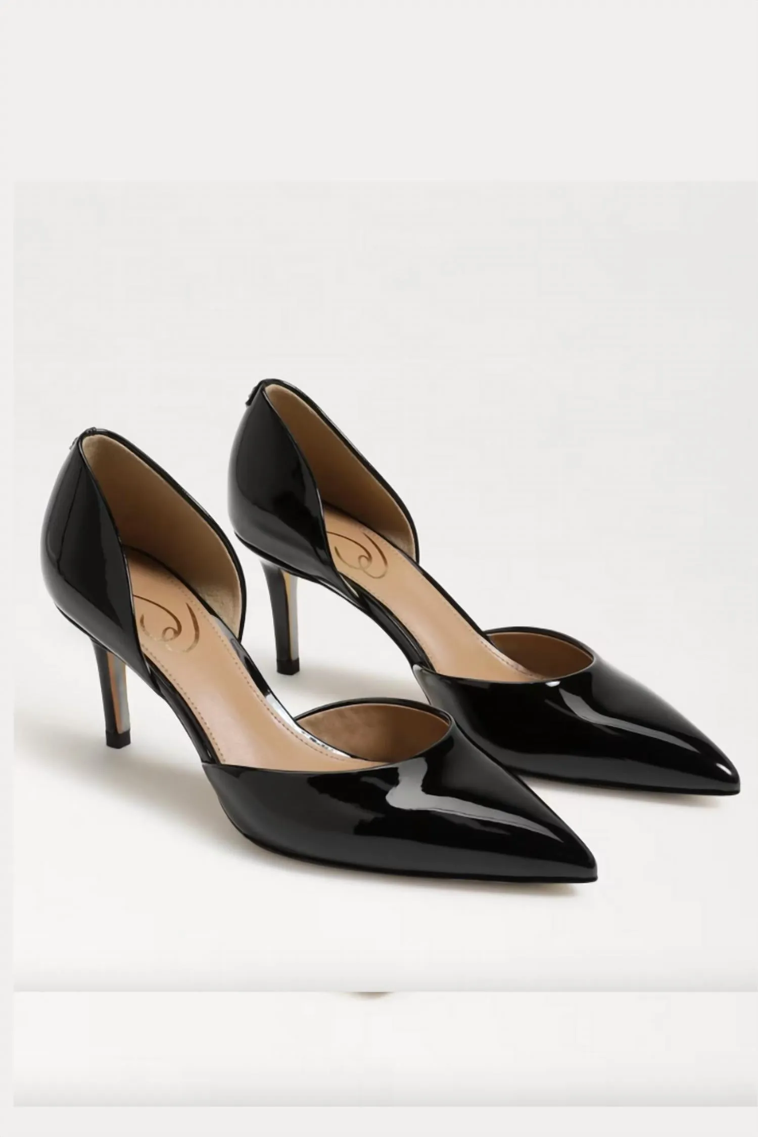 Viv Pointed Toe Pump In Black Patent Leather Durable Build Winter Sandals