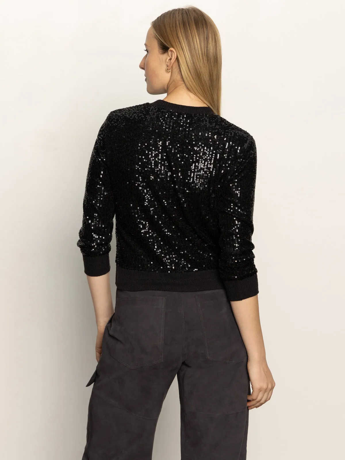 Relaxed Sparkle Popover Black Simple and Comfortable