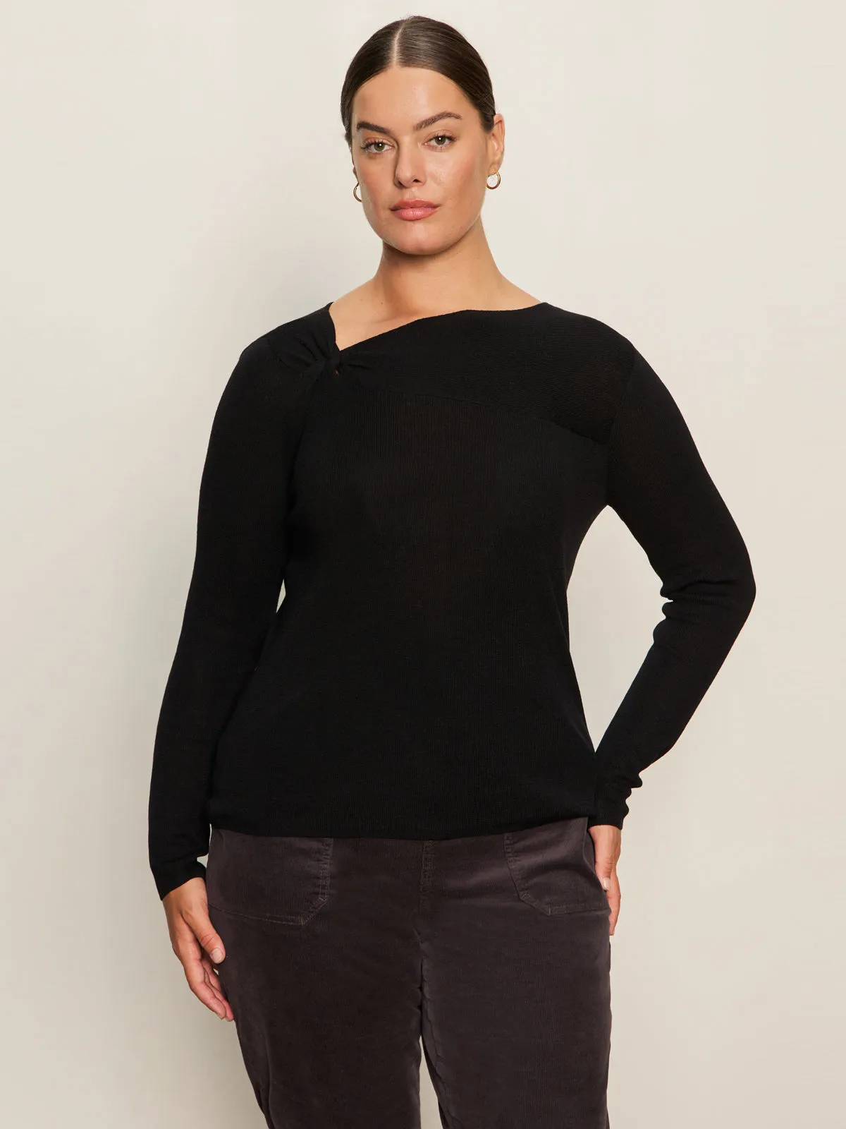 Low Profile Collar Long Sleeve Shoulder Twist Top Black Extended Sizing