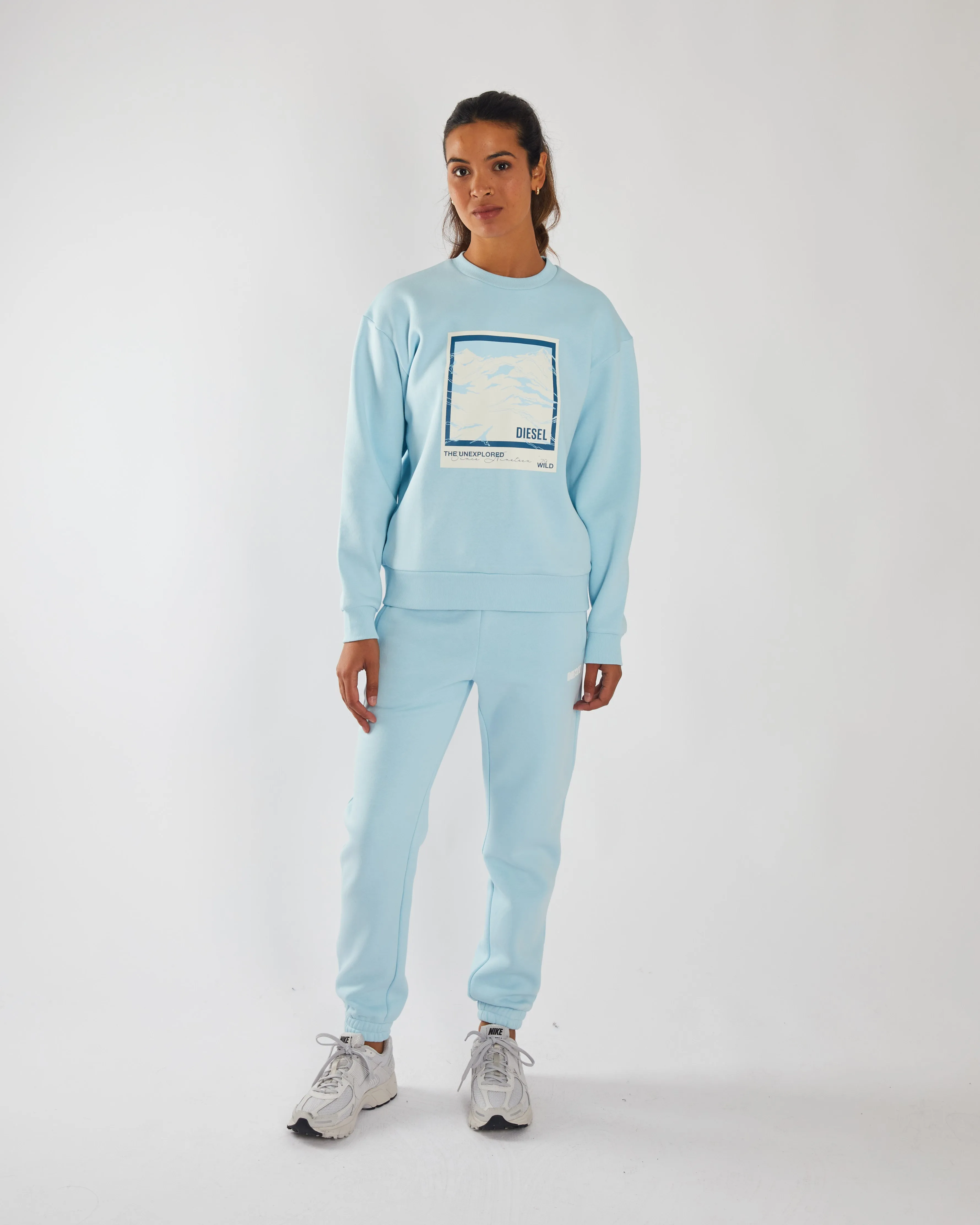 Lexi Jogger Cool Blue SeamlessConstruction