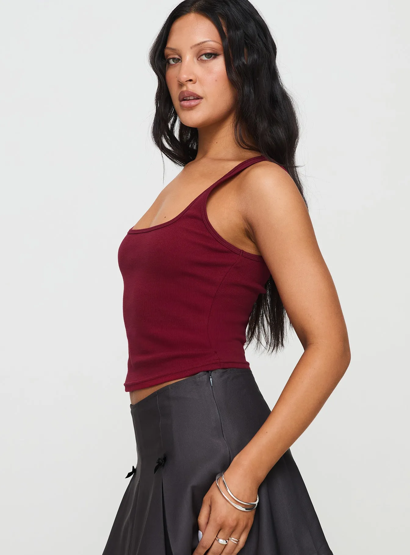mid - end Baseline Square Neck Rib Tank Top Red
