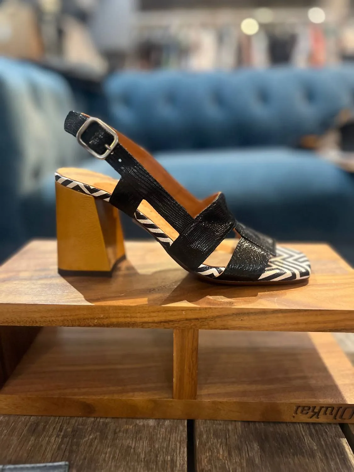 Tuxedo Heels Panya Shoes In Black