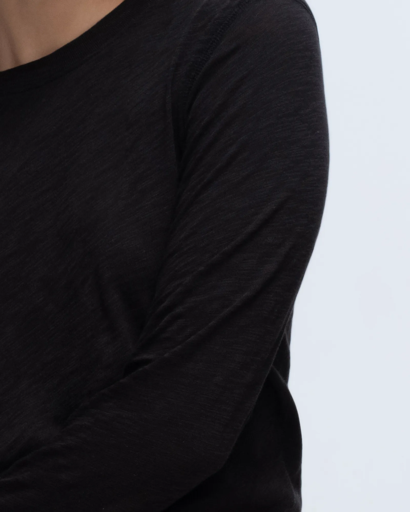 Adaptable Slub Jersey Long Sleeve Destroyed Wash Crop Tee - Black