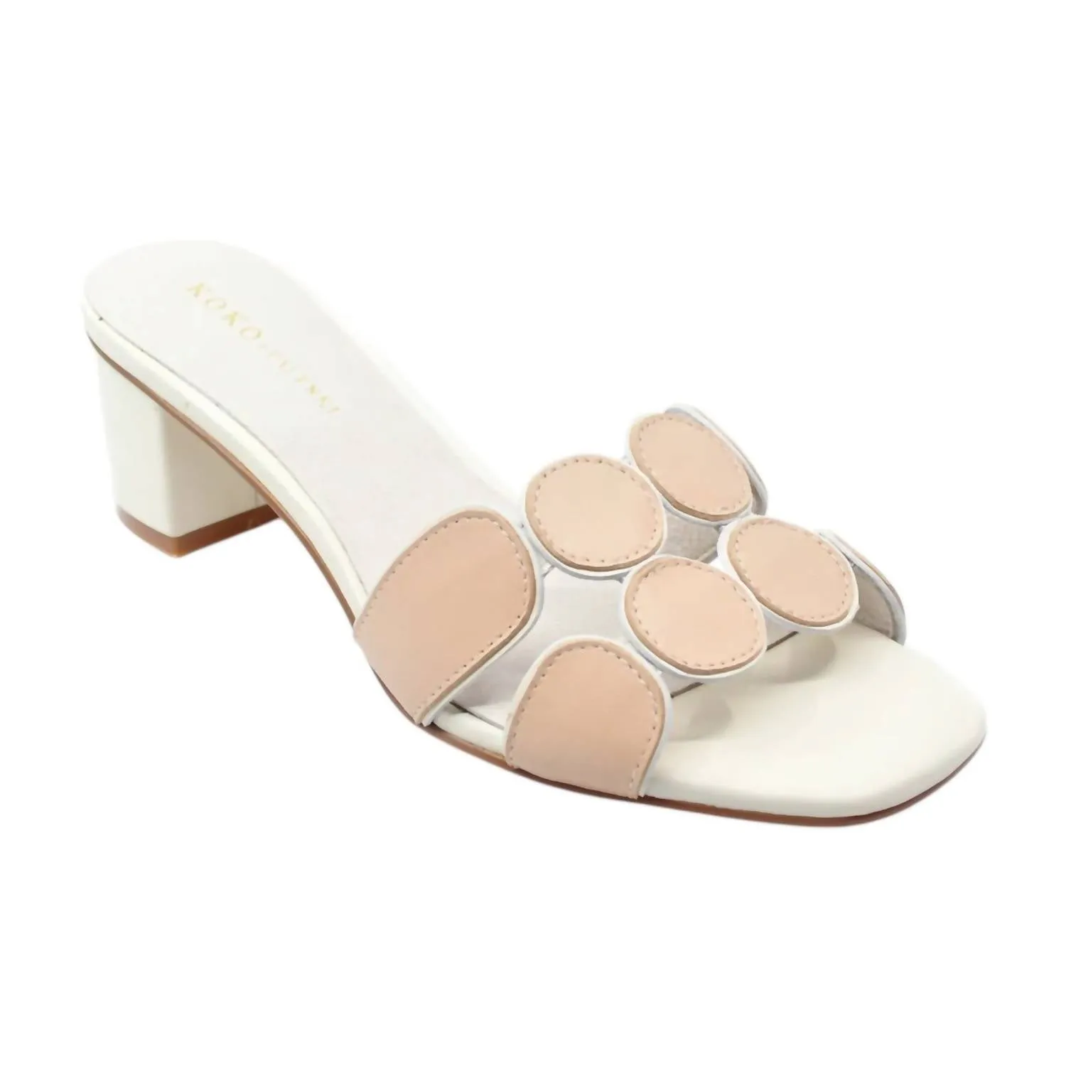 Street Attitude Classic Pumps Women's Lively Sandal In Nude Leather
