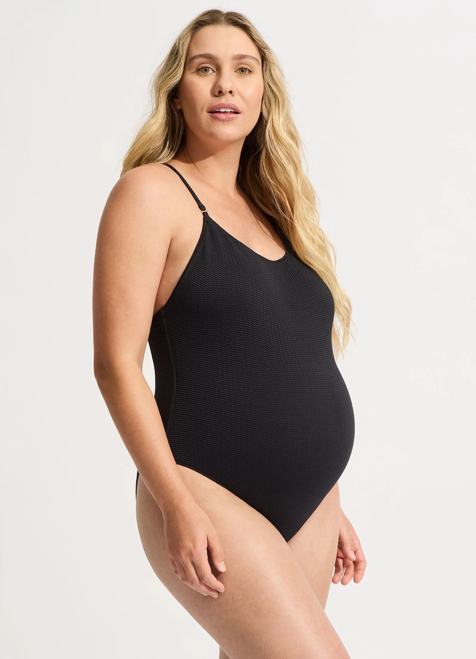Sea Dive Scoop Neck One Piece - Black Seamless Technology
