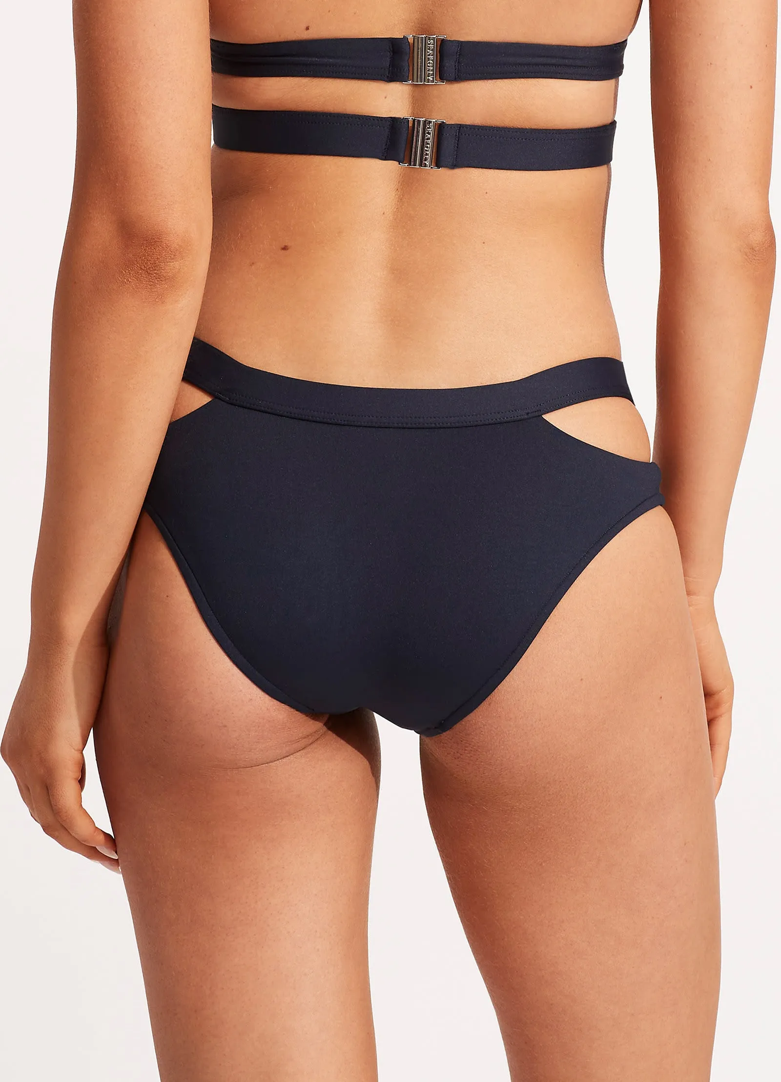 No Ride Up Design Non Restrictive Framework Seafolly Collective Split Band Hipster Pant - True Navy