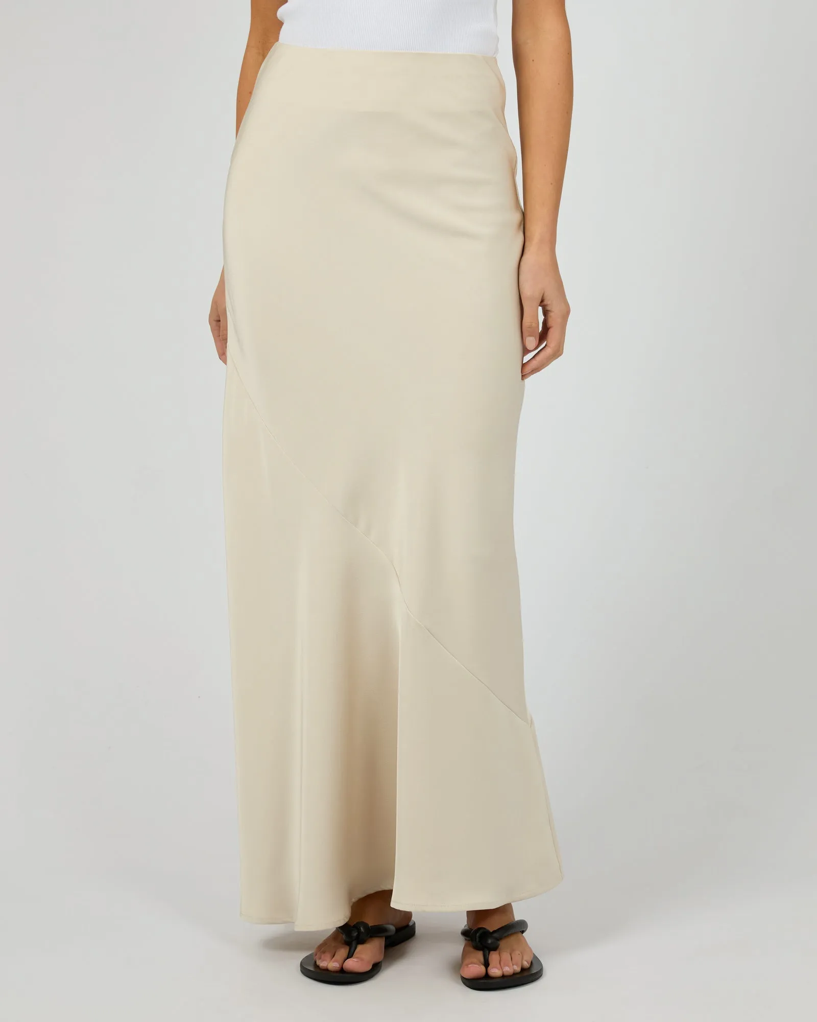 Outfit Vibes Crossback Strap Carter Maxi Skirt Pearl