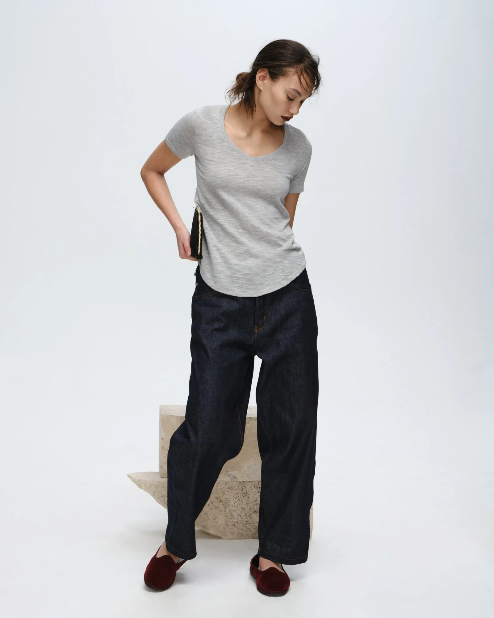 Stylish Wear Chic Comfort Slub Jersey Classic V-Neck Tee - Heather Grey