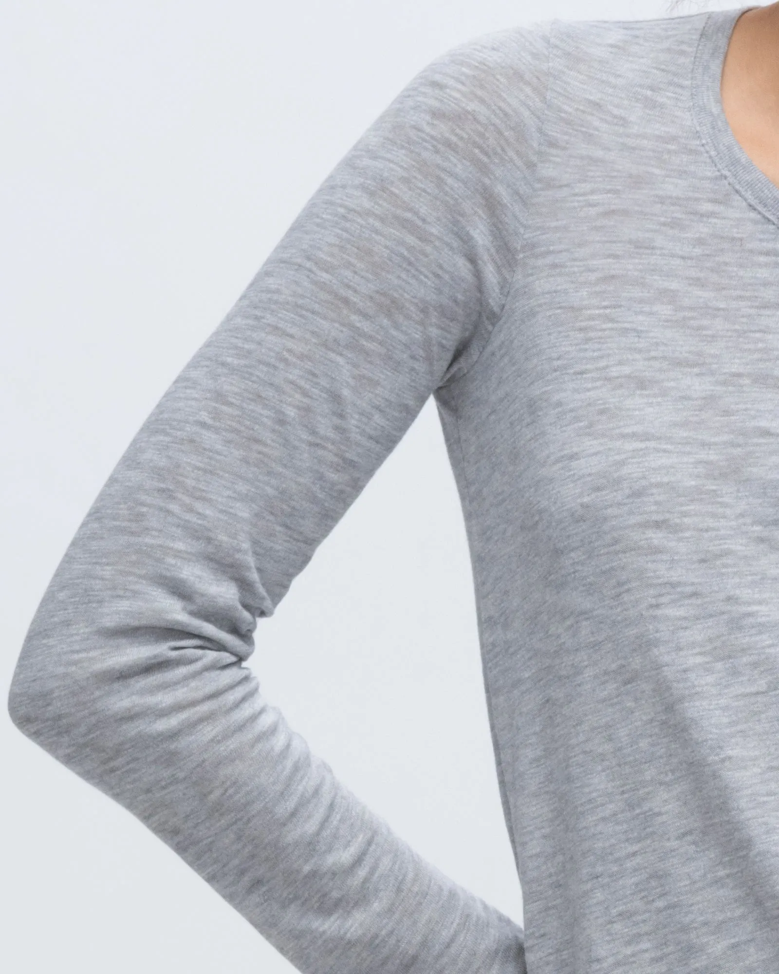 Drip Dry Fabric Active Fit Slub Jersey Long Sleeve Destroyed Wash Tee - Heather Grey