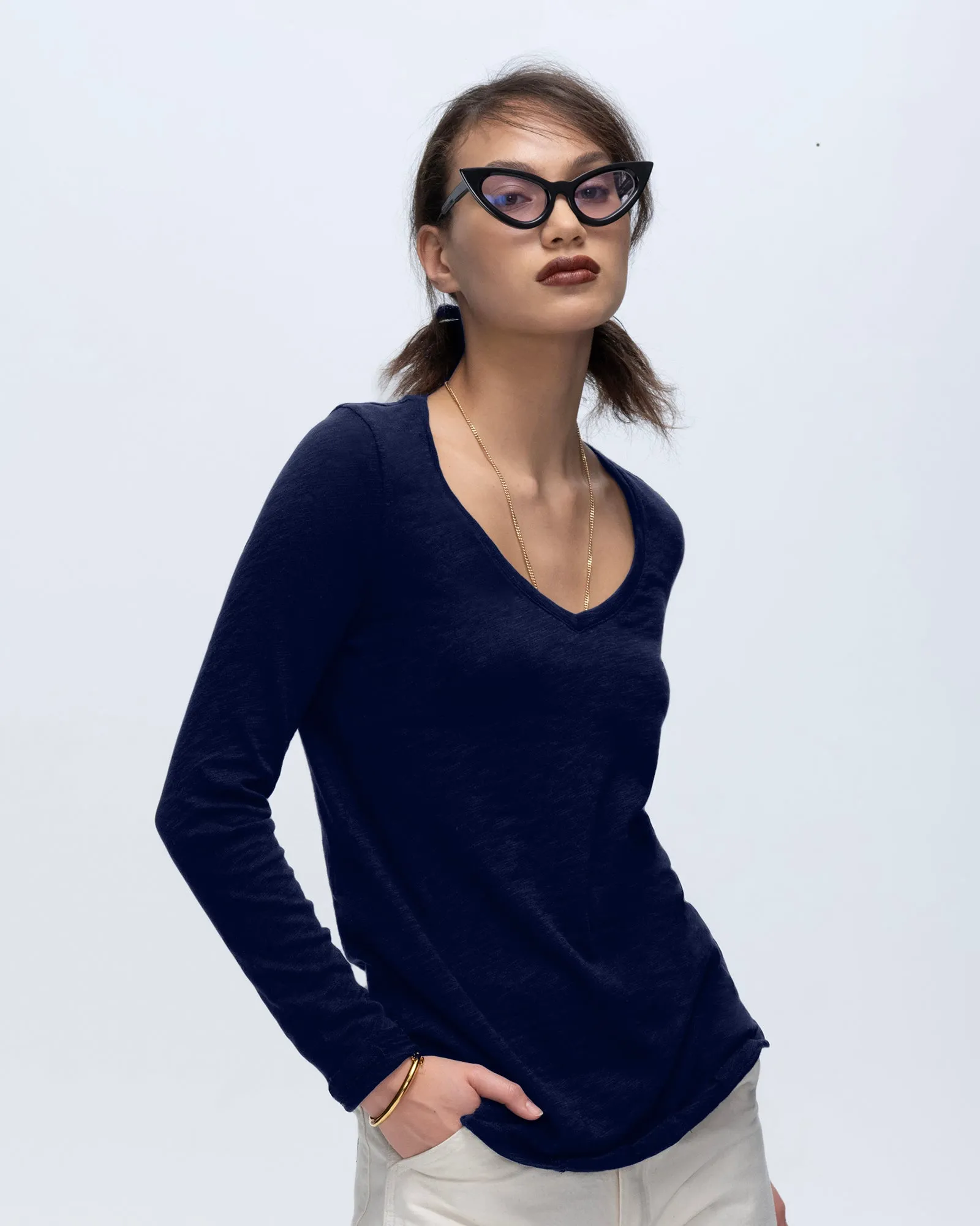 Beach relaxation Slub Jersey Long Sleeve V-Neck Tee - Midnight