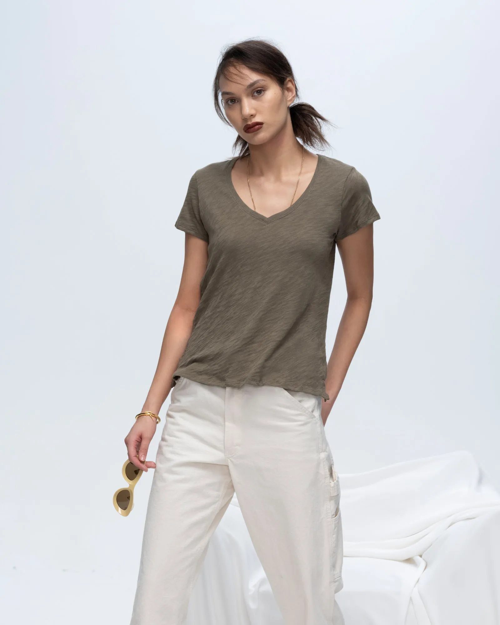 Comfortable And Versatile Slub Jersey Schoolboy V-Neck Tee - Army