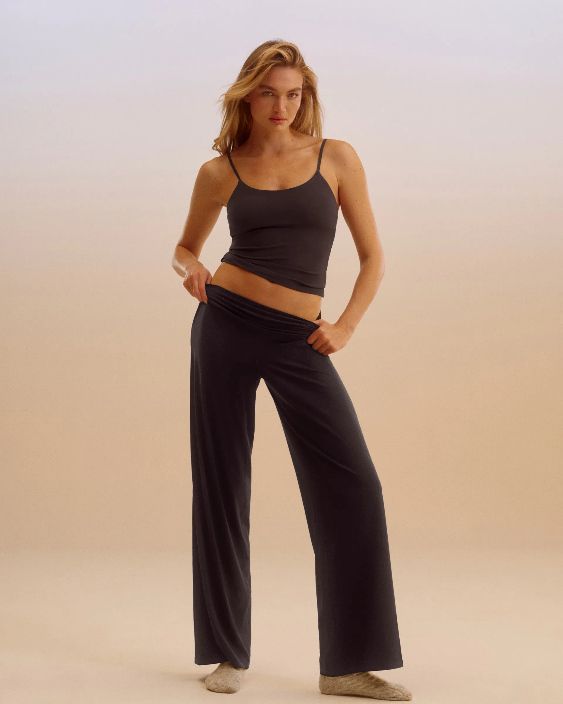 Slim Waist Classic Fit Wide Leg Yoga Pant - Coffee Bean