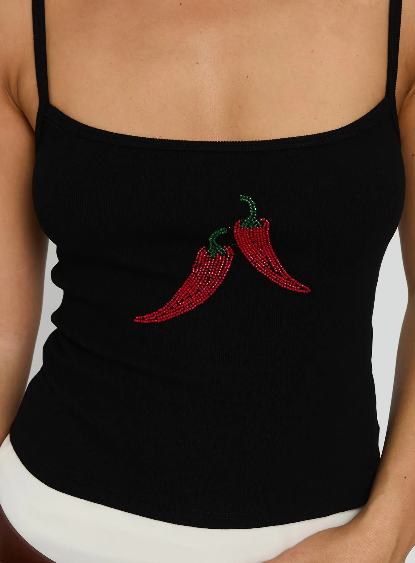 Lightweight Design Back Ventilation Design Sweetscape Bead Detail Cami Top Chilli / Black