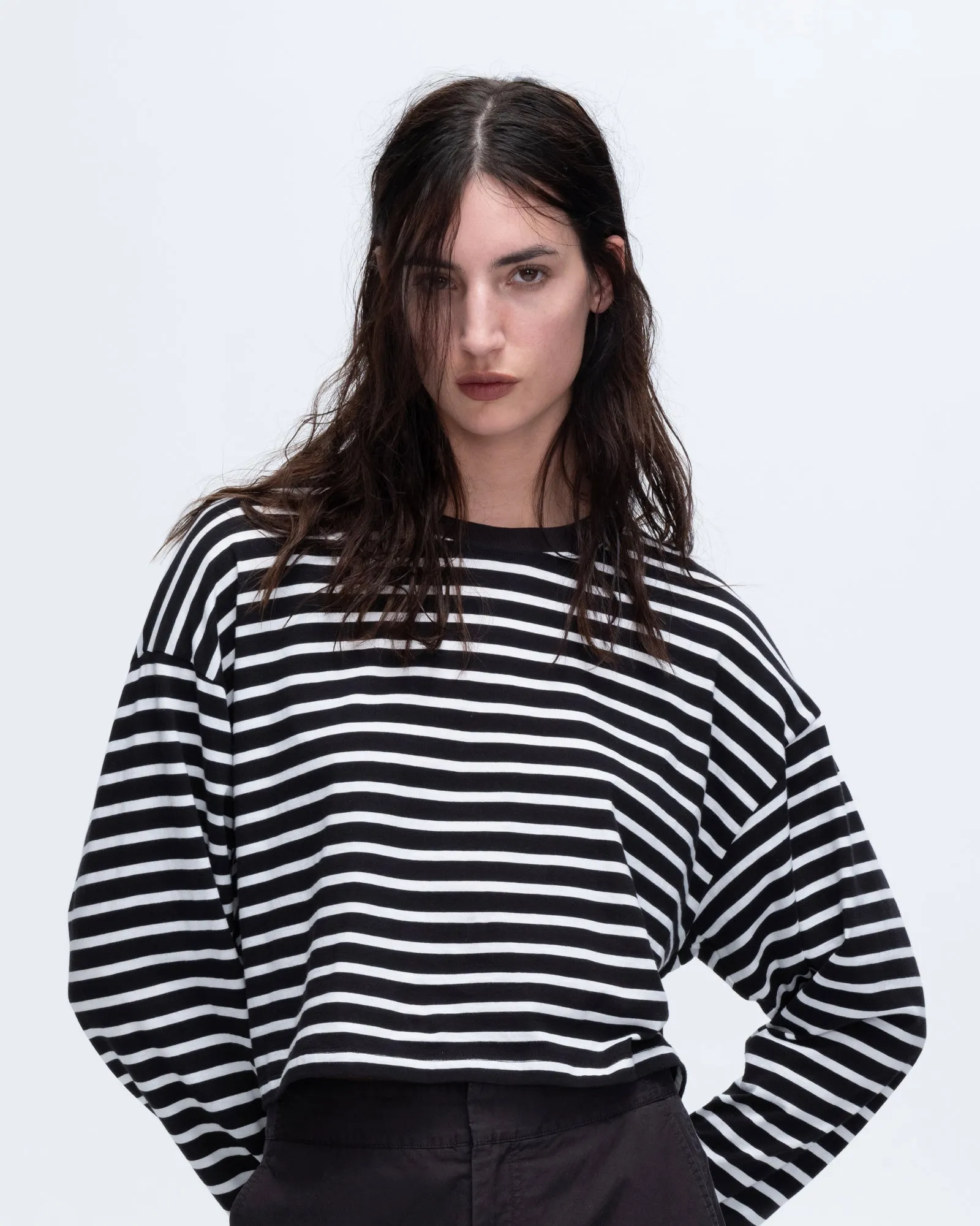 Stripe Classic Jersey Long Sleeve Crew Neck Boxy Tee - Black-White Comfort Design