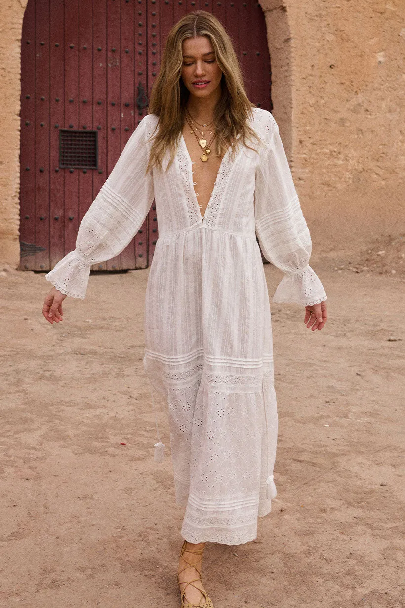 Whimsy Garden Lace Gown Slim Shape