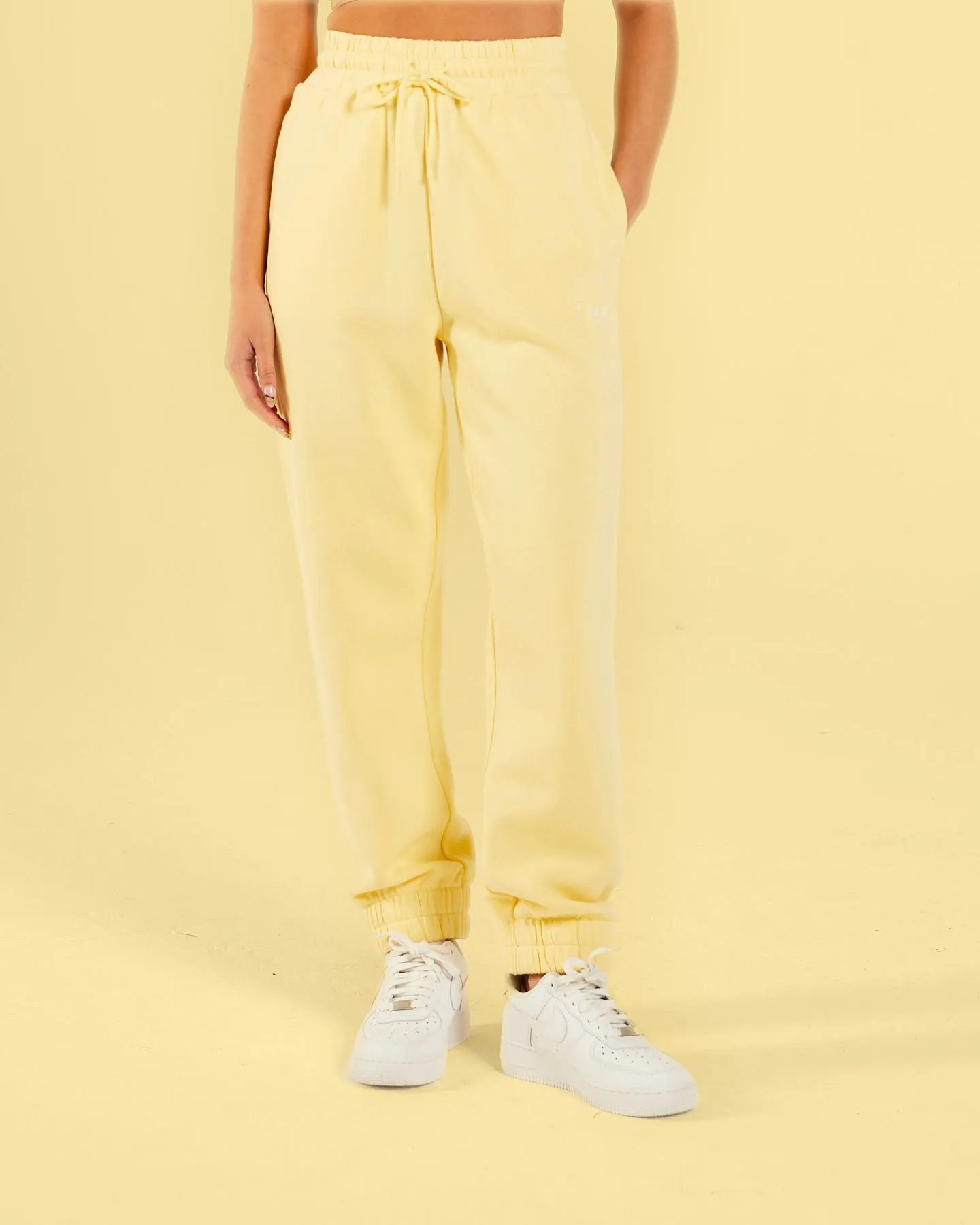 Vesta Jogger Soft Yellow Shimmer Core