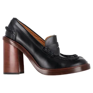 Lightweight Design Tod's Loafer Pumps in Black Leather