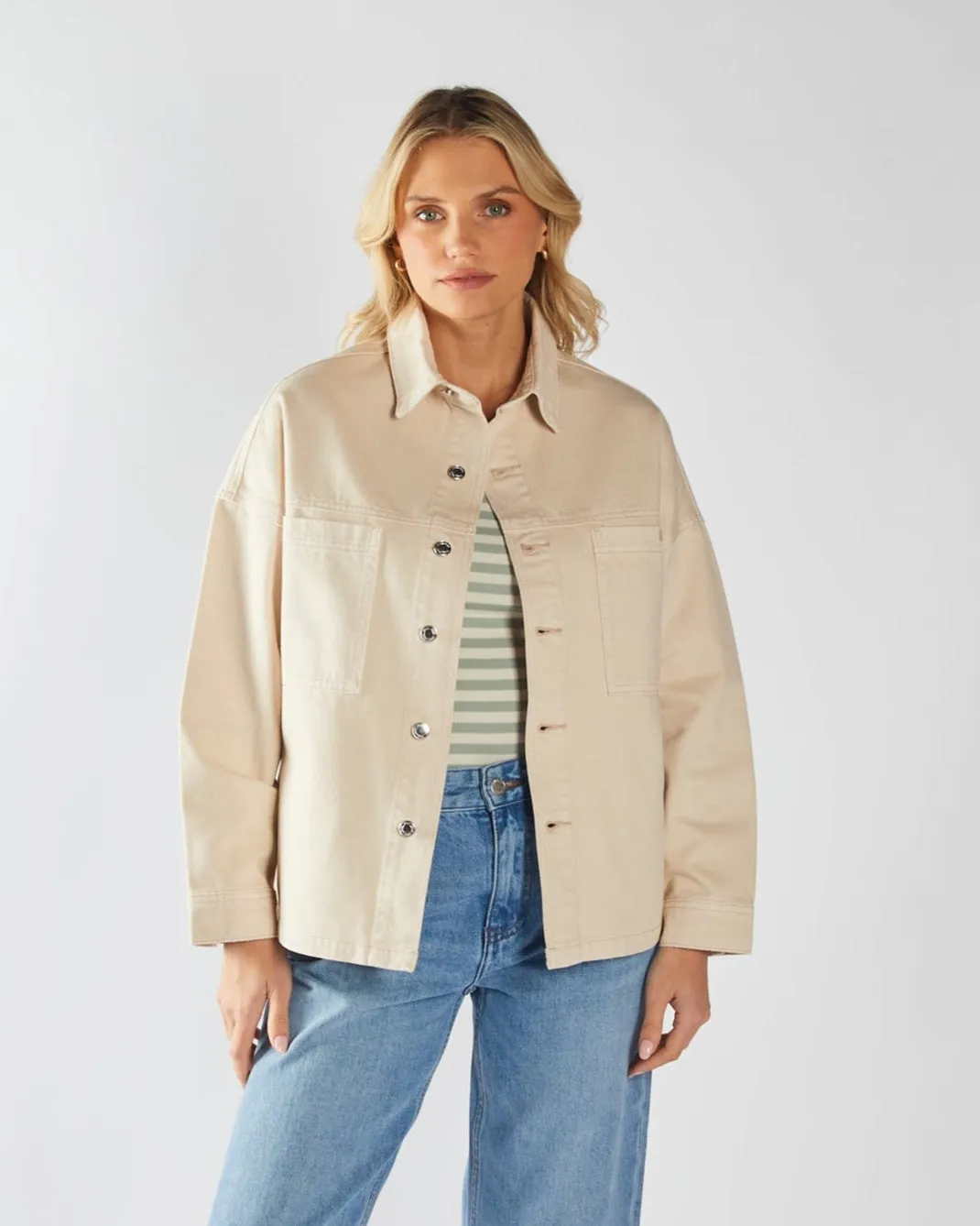 Comfortable Shorts Fabrienne Denim Shirt Stone White