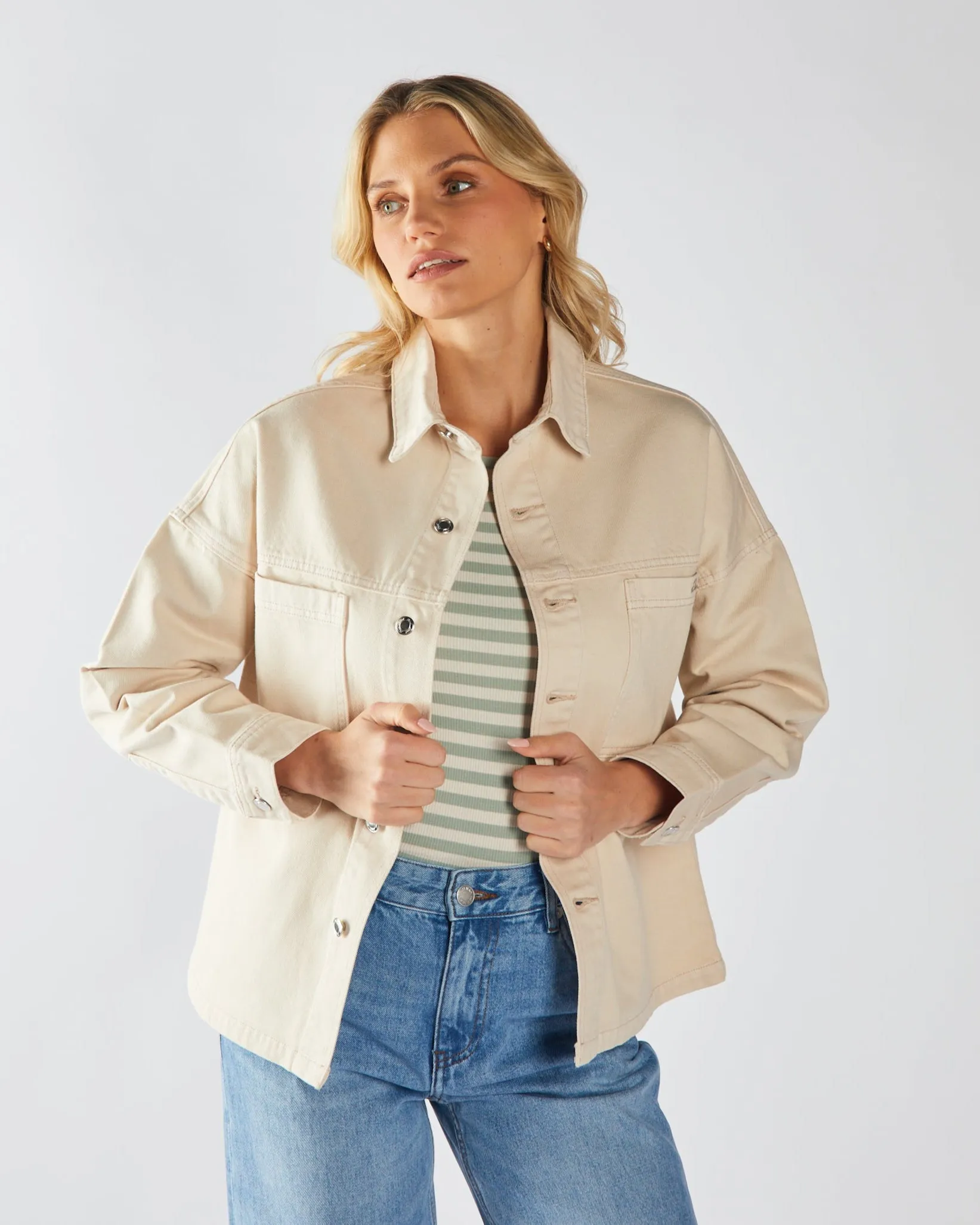 Comfortable Shorts Fabrienne Denim Shirt Stone White